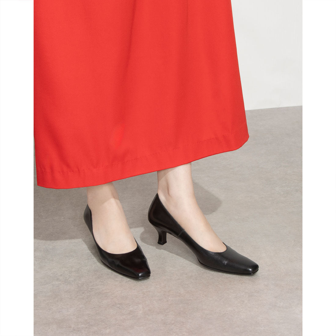 BeauFort elegance B-width walking pumps