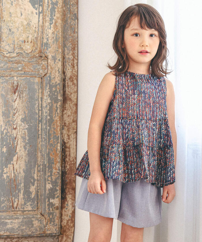 BeBe 【Matching】【DEVEAUX】Graphic Tiered Blouse