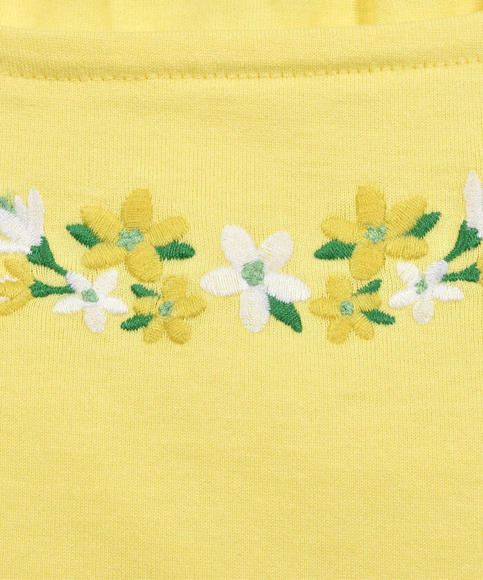 BeBe Lace Frill Flower Embroidery T-Shirt