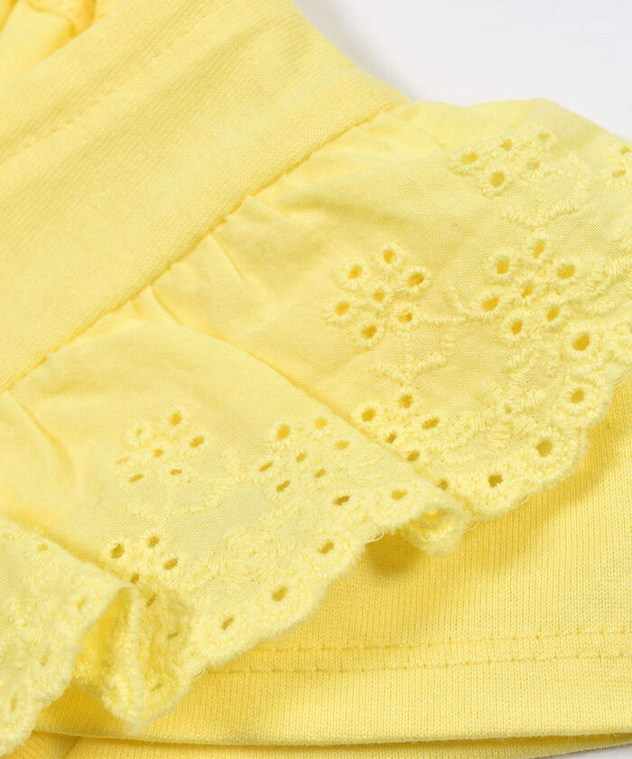 BeBe Lace Frill Flower Embroidery T-Shirt