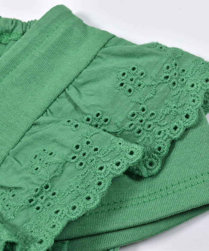 BeBe Lace Frill Flower Embroidery T-Shirt