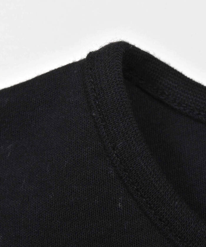 ベベ BeBe スカラップ袖ロゴリボンスムースTシャツ