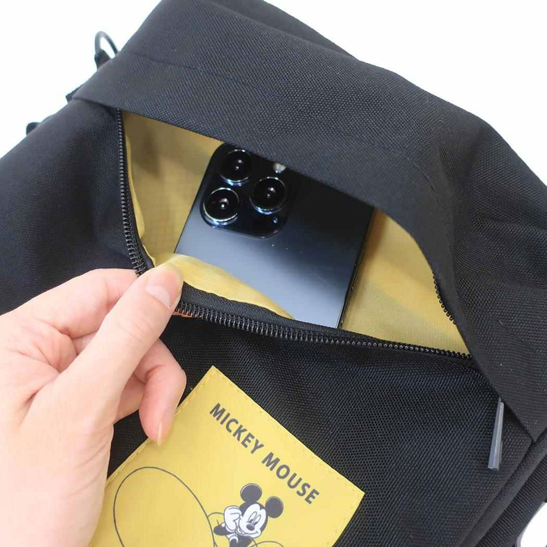 シネマコレクション cinemacollection ミッキーマウス 斜め掛けかばん ショルダーバッグ YE ディズニー マリモクラフト プレゼント キャラクター グッズ ブラック