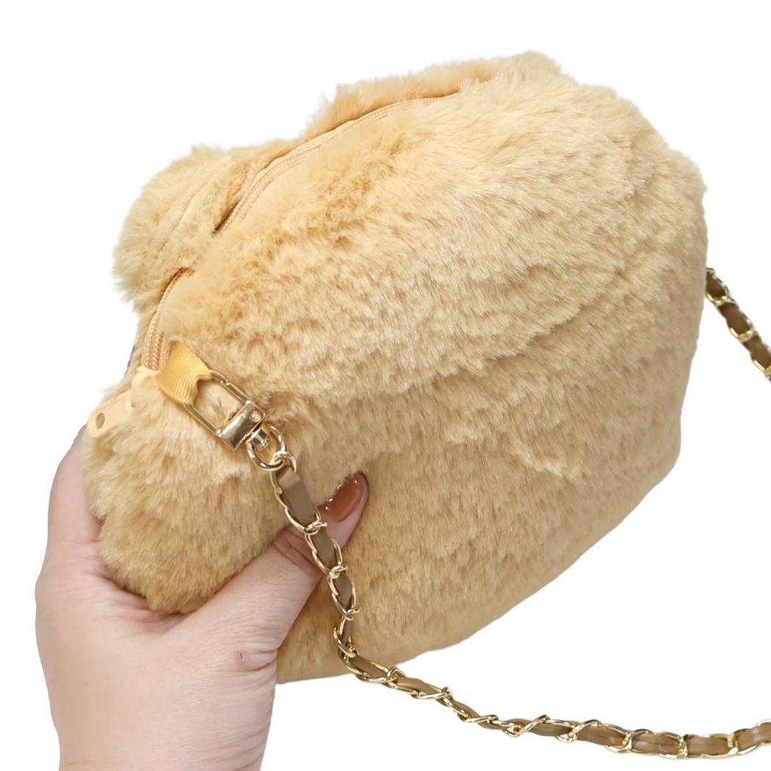 シネマコレクション cinemacollection ハローキティ 斜め掛けかばん ファーチェーンショルダーバッグ 114 LEO サンリオ ヤスダ通商 プレゼント 肩掛け ななめがけ キャラクター グッズ ベージュ