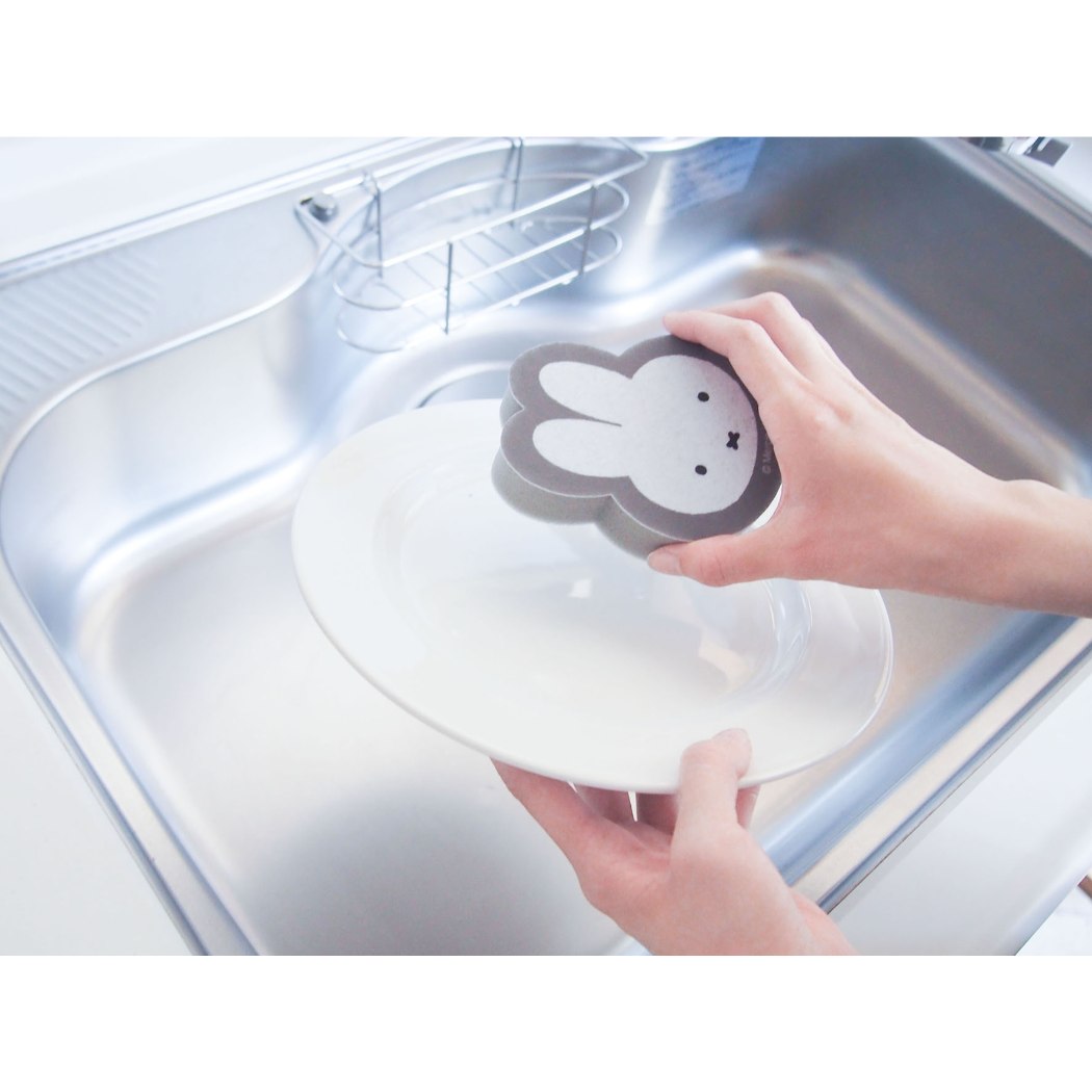 シネマコレクション cinemacollection ミッフィー グッズ キッチンスポンジ 絵本キャラクター 不織布 スポンジ 4個セット ディックブルーナ プレゼント 男の子 女の子 ギ 【返品不可商品】 （メーカー指定色） メーカー指定色