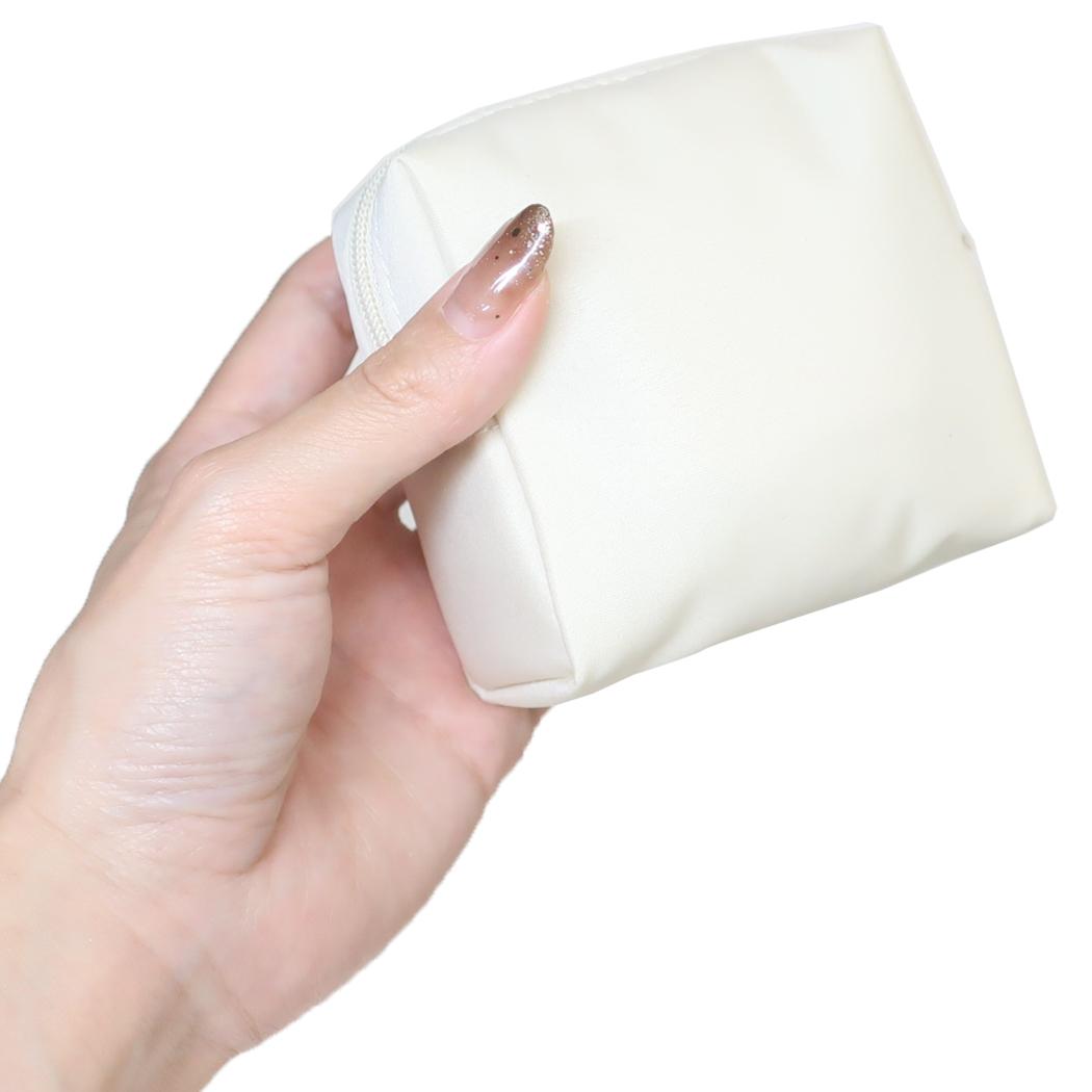 シネマコレクション cinemacollection リップポーチ ミニポーチ イチゴ 刺繍 クーリア イヤホンポーチ 小物入れ おしゃれ ギフト グッズ  （メーカー指定色） メーカー指定色