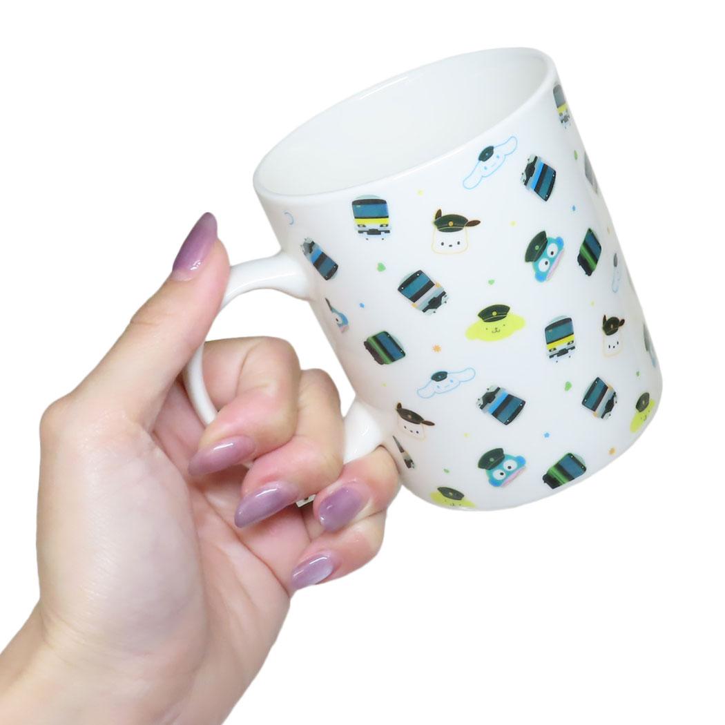 シネマコレクション cinemacollection サンリオキャラクターズ マグカップ 磁器製マグ キャラフルライナー 総柄 サンリオ ヒューネット プレゼント ギフト 食器 キャラクター グッズ
