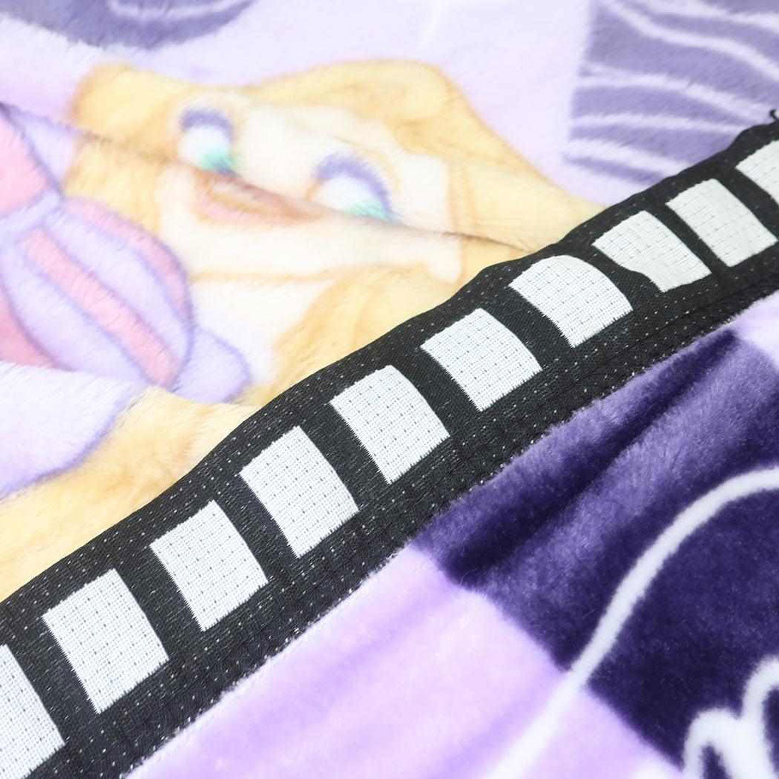 シネマコレクション cinemacollection 塔の上のラプンツェル ひざ掛け毛布 マイヤーブランケット ワンダフルワールド ディズニープリンセス 丸眞 ウォーマー雑貨 防寒用品 キャラクター グッズ パープル