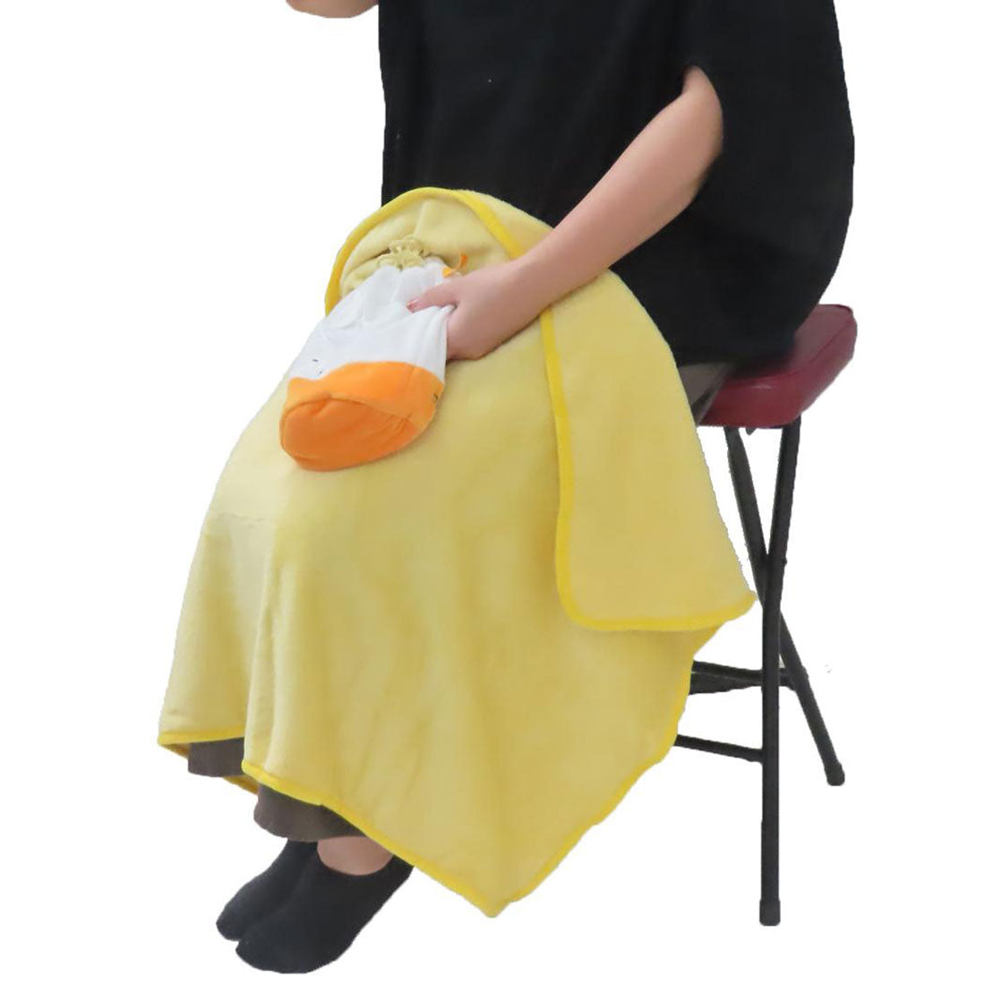 シネマコレクション cinemacollection ミッフィー ひざ掛け毛布 マスコット巾着付きブランケット ぽかぽかミッフィー ディックブルーナ 丸眞 ウォーマー雑貨 防寒用品 収納袋 絵本キャラクター グッズ 他