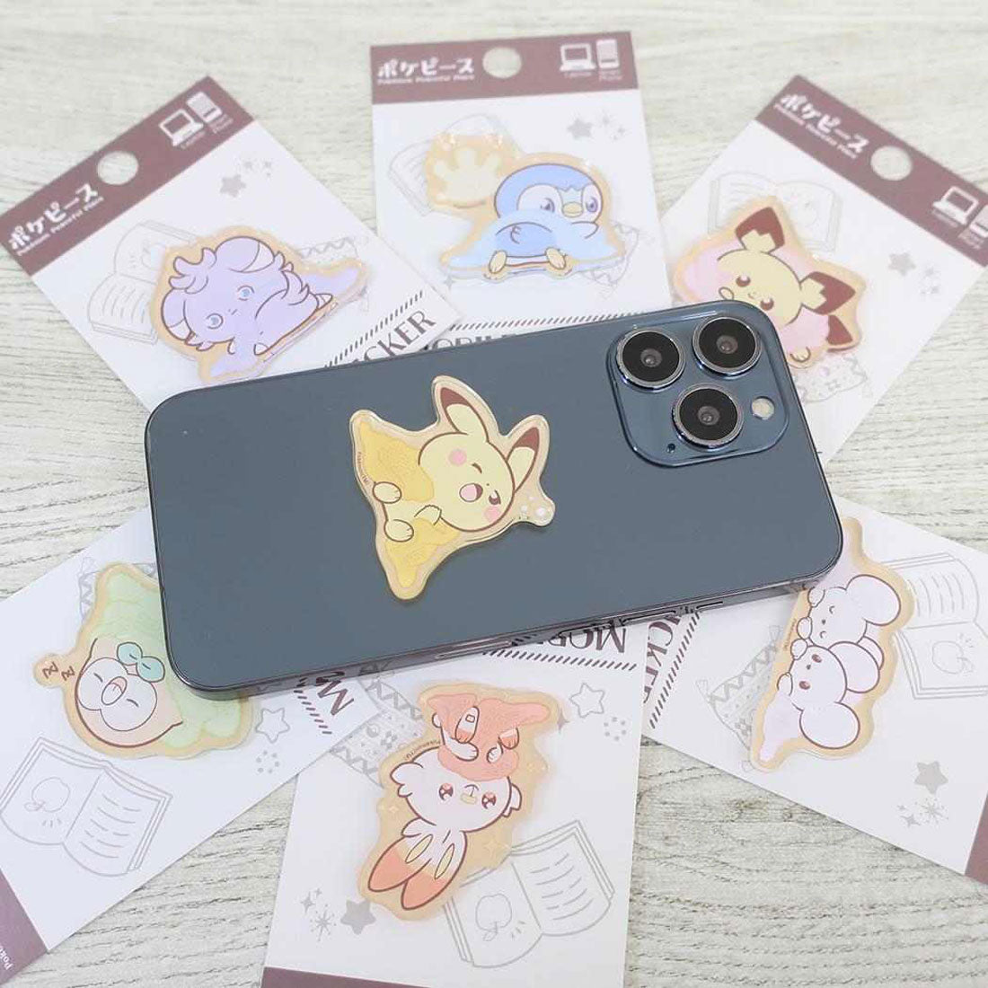 シネマコレクション cinemacollection ポケットモンスター スマホアクセ モバイルステッカー ポケピース ピカチュウ ポケモン グルマンディーズ デコレーション キャラクター グッズ イエロー