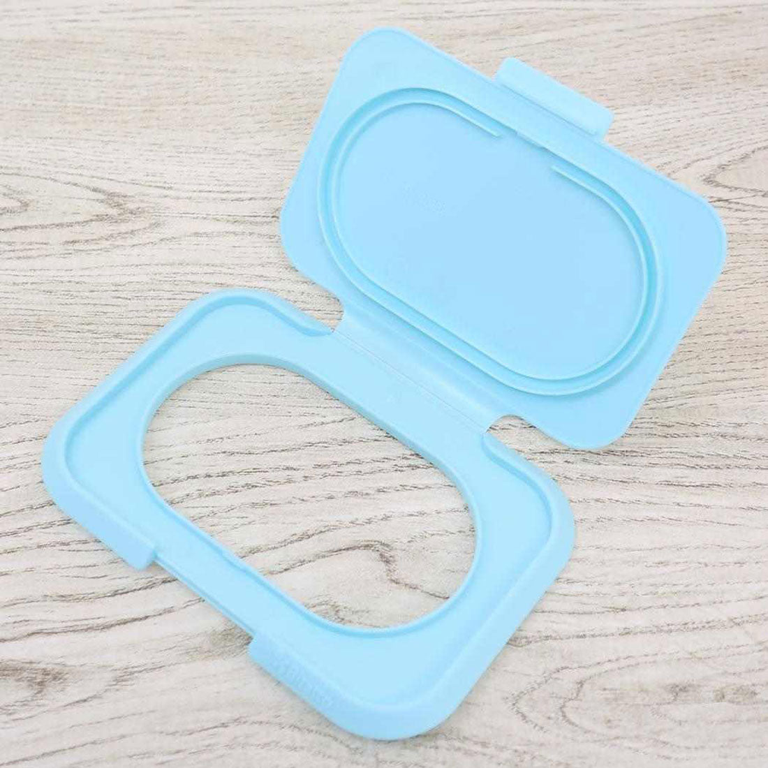 シネマコレクション cinemacollection タマ＆フレンズxサンリオキャラクターズ 貼ってはがせるウェットシートのフタ 抗菌Bitatto ビタット 集合A サンリオ マリモクラフト 便利雑貨 ふた 蓋 キャラクター グッズ ブルー