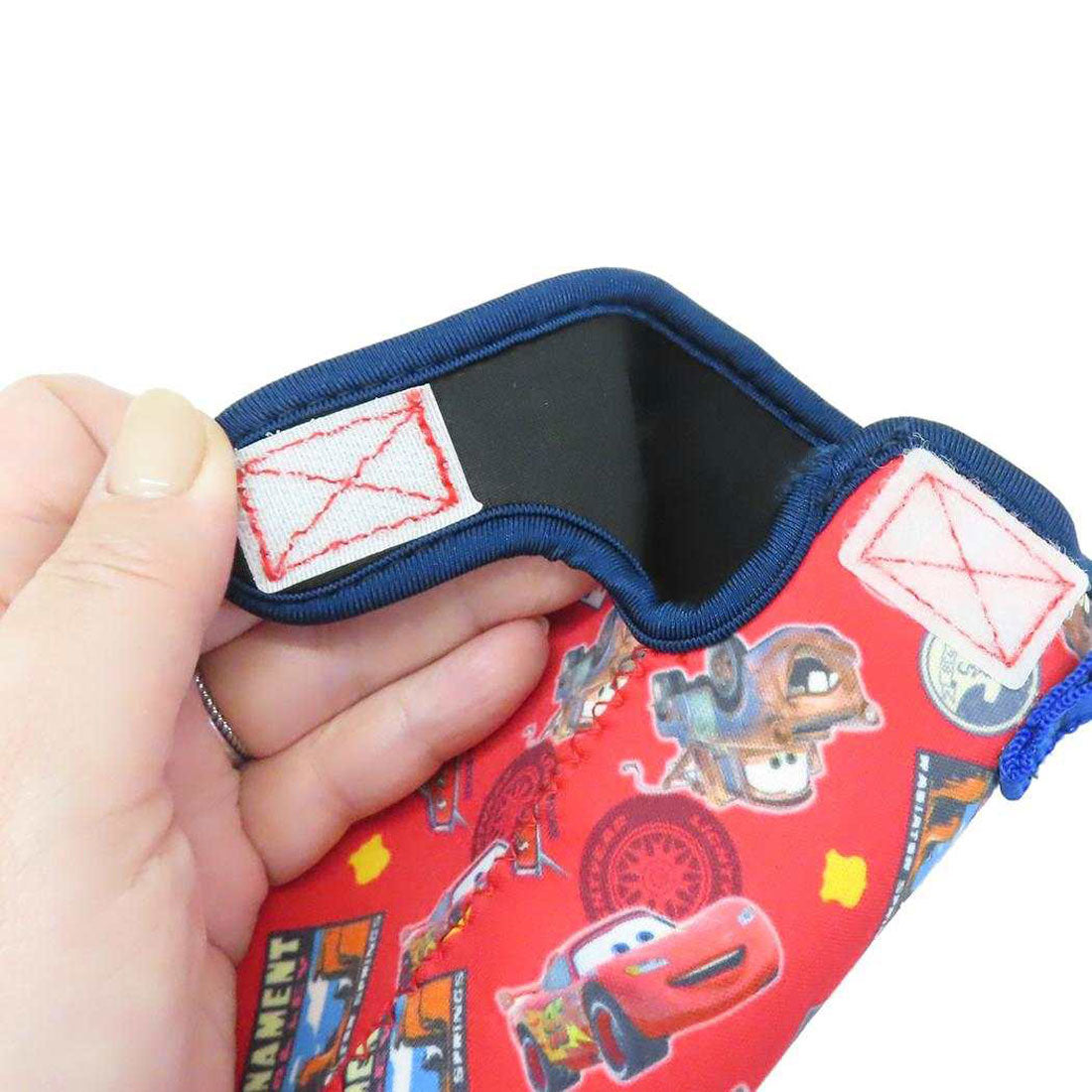 シネマコレクション cinemacollection カーズ ペットボトルカバー ウエット生地ボトルカバー ディズニー スケーター 子供 遠足 キャラクター グッズ レッド