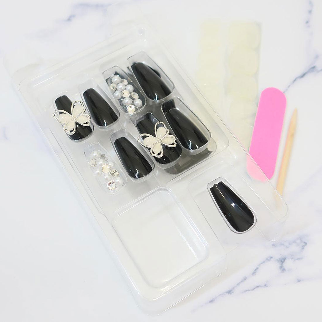 シネマコレクション cinemacollection コスメ雑貨 ネイルチップロングスクエアタイプ BLACK BUTTERFLY カミオジャパン ネイルアート 付け爪 おしゃれ グッズ【返品不可商品】 マルチカラー