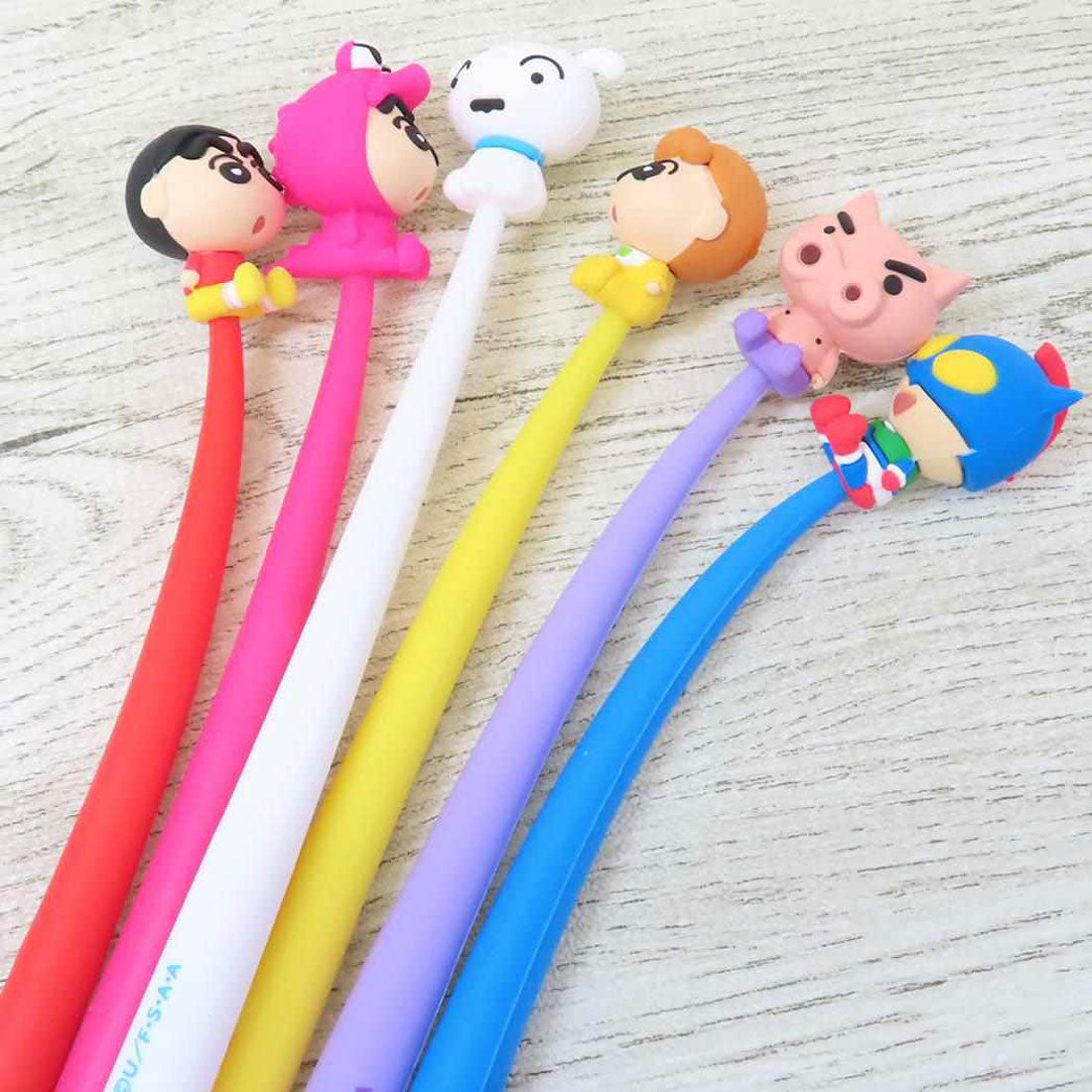 シネマコレクション cinemacollection クレヨンしんちゃん ボールペン ゆらゆらマスコットゲルペン シロ アイプランニング 新学期準備文具 アニメキャラクター グッズ ホワイト