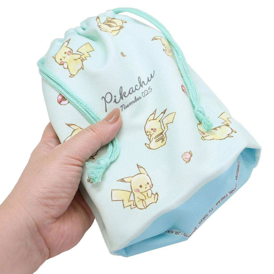 シネマコレクション cinemacollection ポケットモンスター 巾着袋 マチ付ききんちゃくポーチ きのみとモンスターボールとピカチュウと ポケモン カミオジャパン ランチグッズ キャラクター グッズ 他