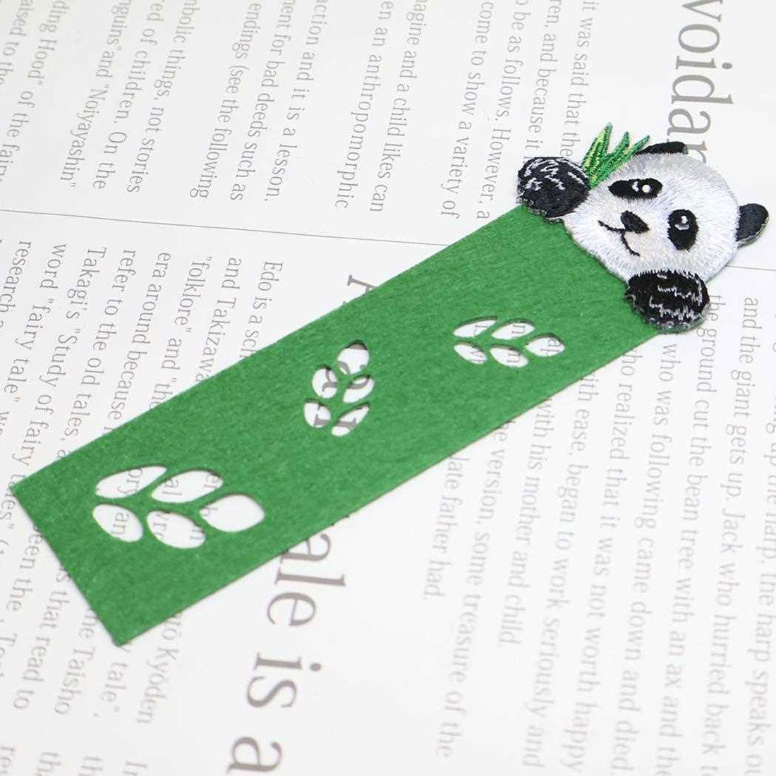 シネマコレクション cinemacollection ANIMAL BOOKMARKER ブックマーク 刺繍栞 ジャイアントパンダ ヒサゴ しおり かわいい グッズ 他
