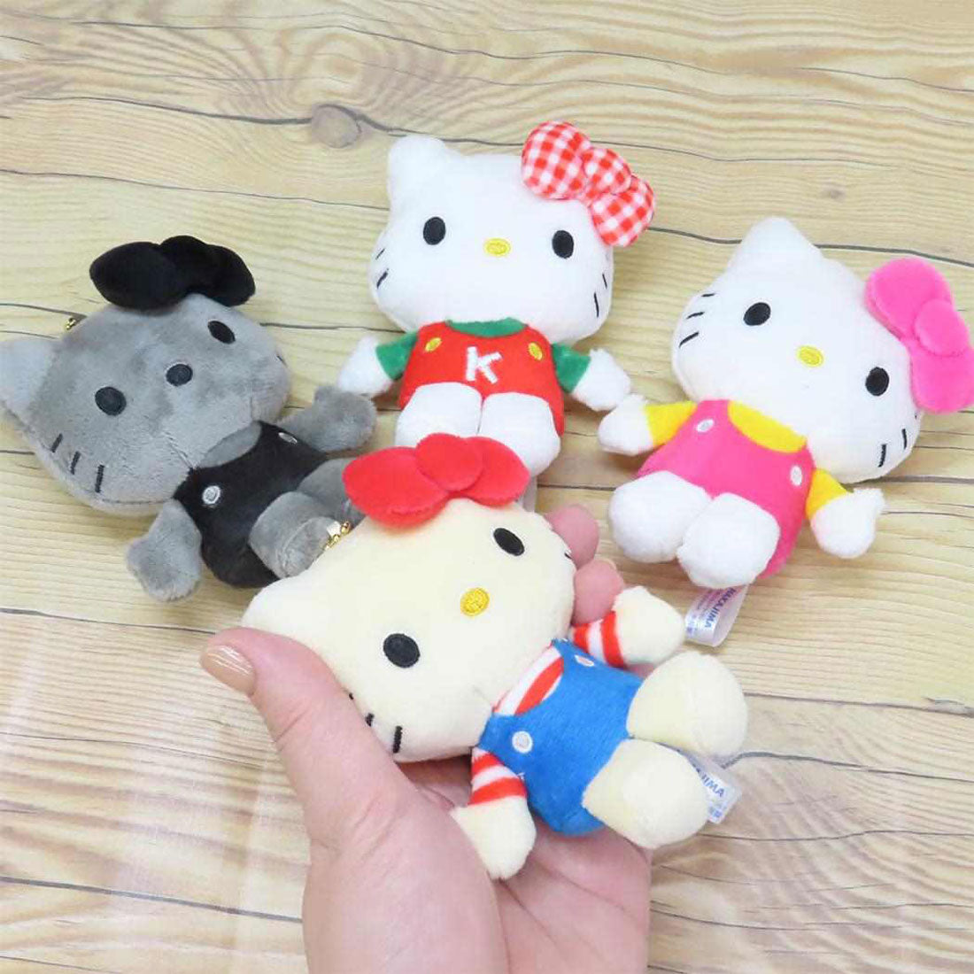 シネマコレクション cinemacollection ハローキティ マスコット ミニぬいぐるみボールチェーン スタンダード RD サンリオ ナカジマ プレゼント キャラクター グッズ レッド