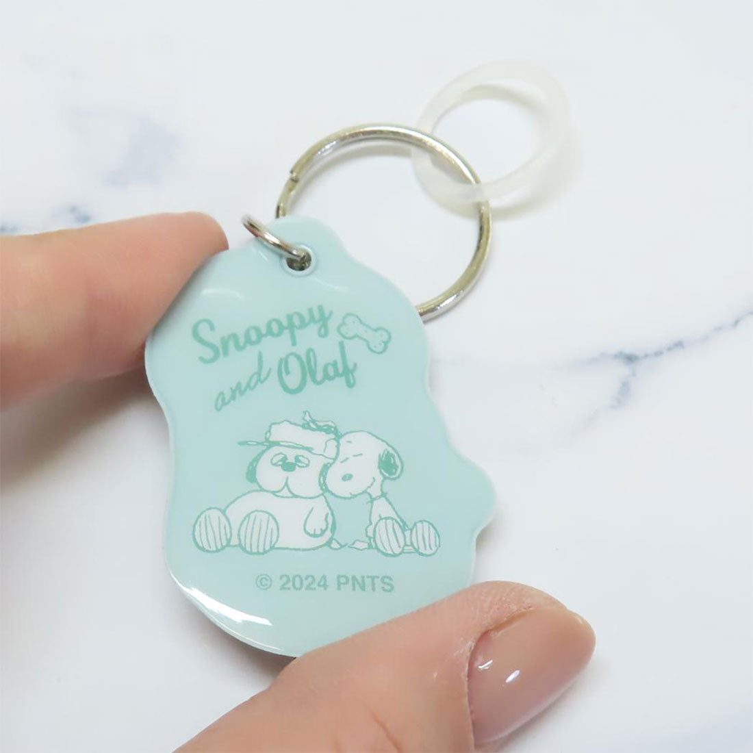 シネマコレクション cinemacollection スヌーピー キーホルダー ピタチャム スヌーピー＆オラフ ピーナッツ ティーズファクトリー 鍵ホルダー 傘マーカー ボトルマーカー 磁石 キャラクター グッズ グリーン