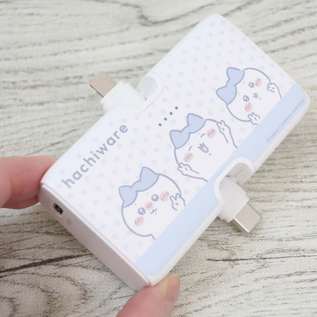 シネマコレクション cinemacollection ちいかわ モバイルバッテリー Lightning/Type-Cコネクタ付き リチウムイオン充電器 4000mAh ハチワレ グルマンディーズ PSE適合品 キャラクター グッズ【返品不可商品】 ホワイト