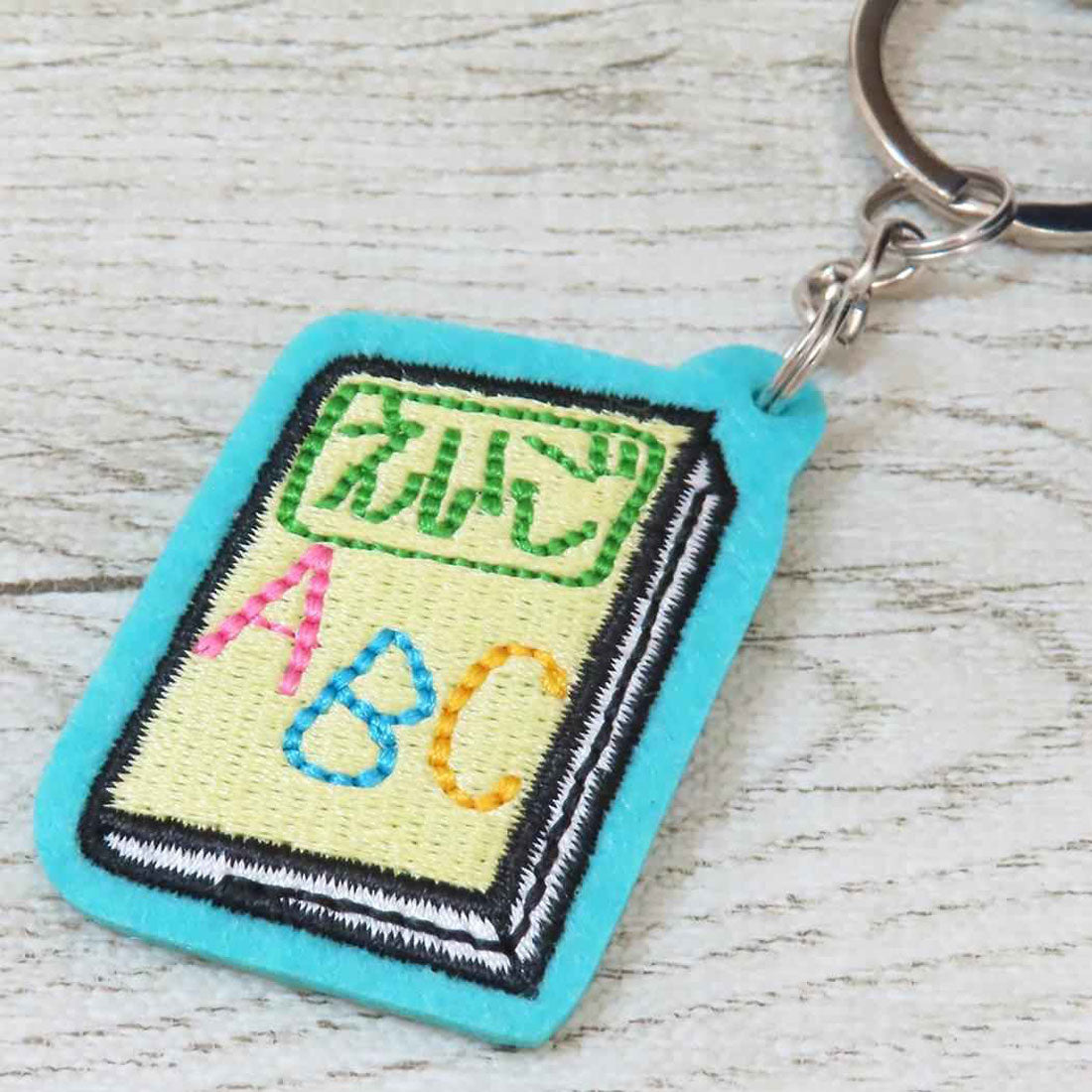 シネマコレクション cinemacollection クレヨンしんちゃん マスコット 刺繍チャームつきぬいぐるみKR 風間くん エスケイジャパン プレゼント アニメキャラクター グッズ 他
