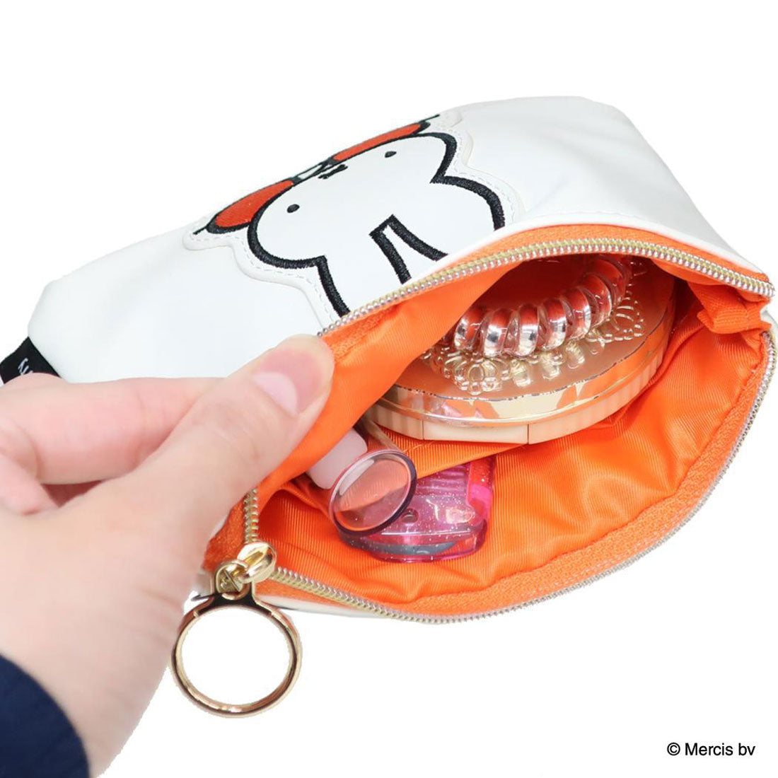 シネマコレクション cinemacollection ミッフィー 平ポーチ MIFFY PATCH ミニフラットポーチ ブルーナレッド ディックブルーナ エフエービージャパン 小物入れ 絵本キャラクター グッズ 他