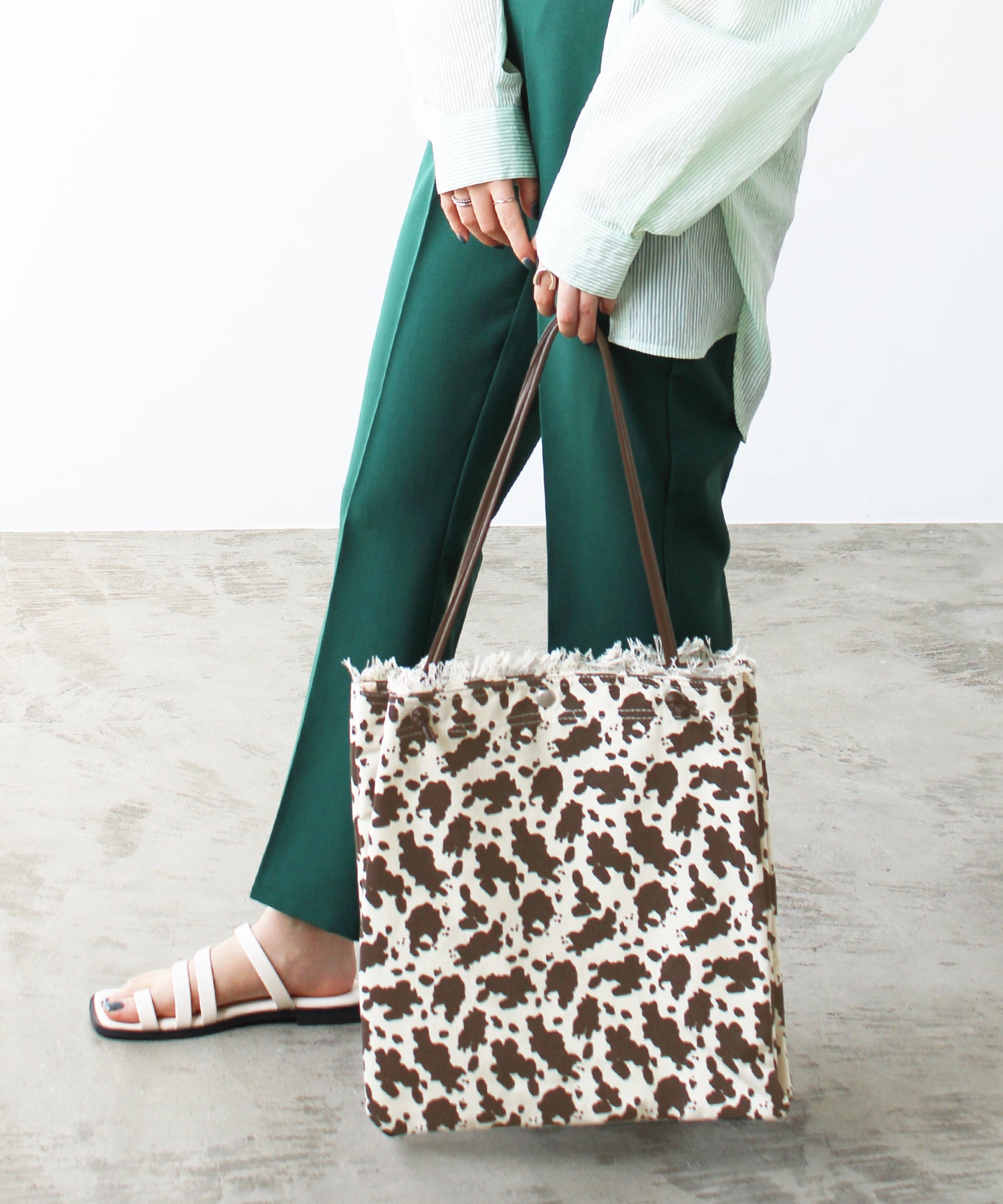 NF n.f. Three-layer A4 compatible fringe tote