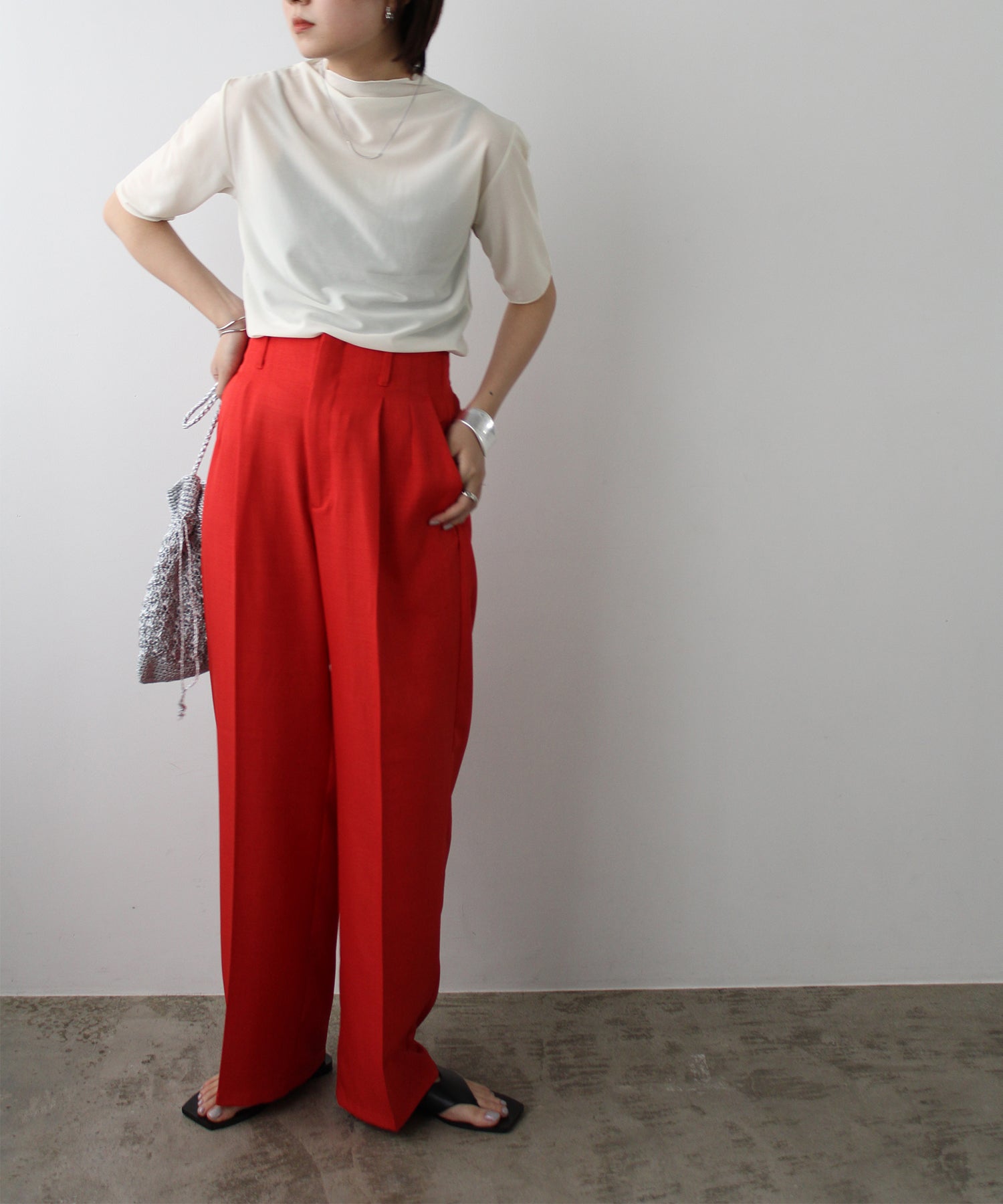 エヌエフ n.f. シアープチハイネックプルオーバー