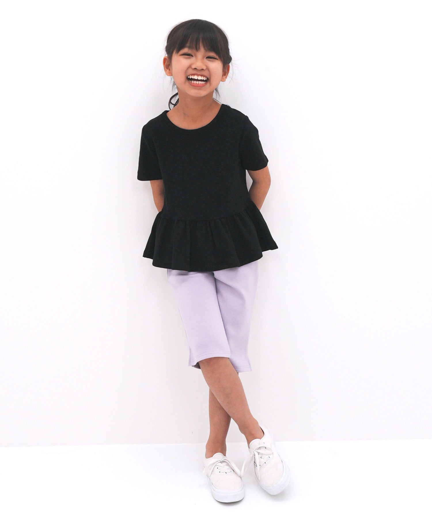 コドモフク ビー 子供服Bee ぺプラム型フリルトップス