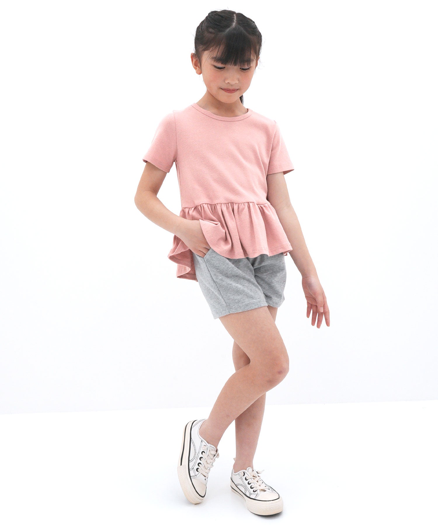 コドモフク ビー 子供服Bee ぺプラム型フリルトップス