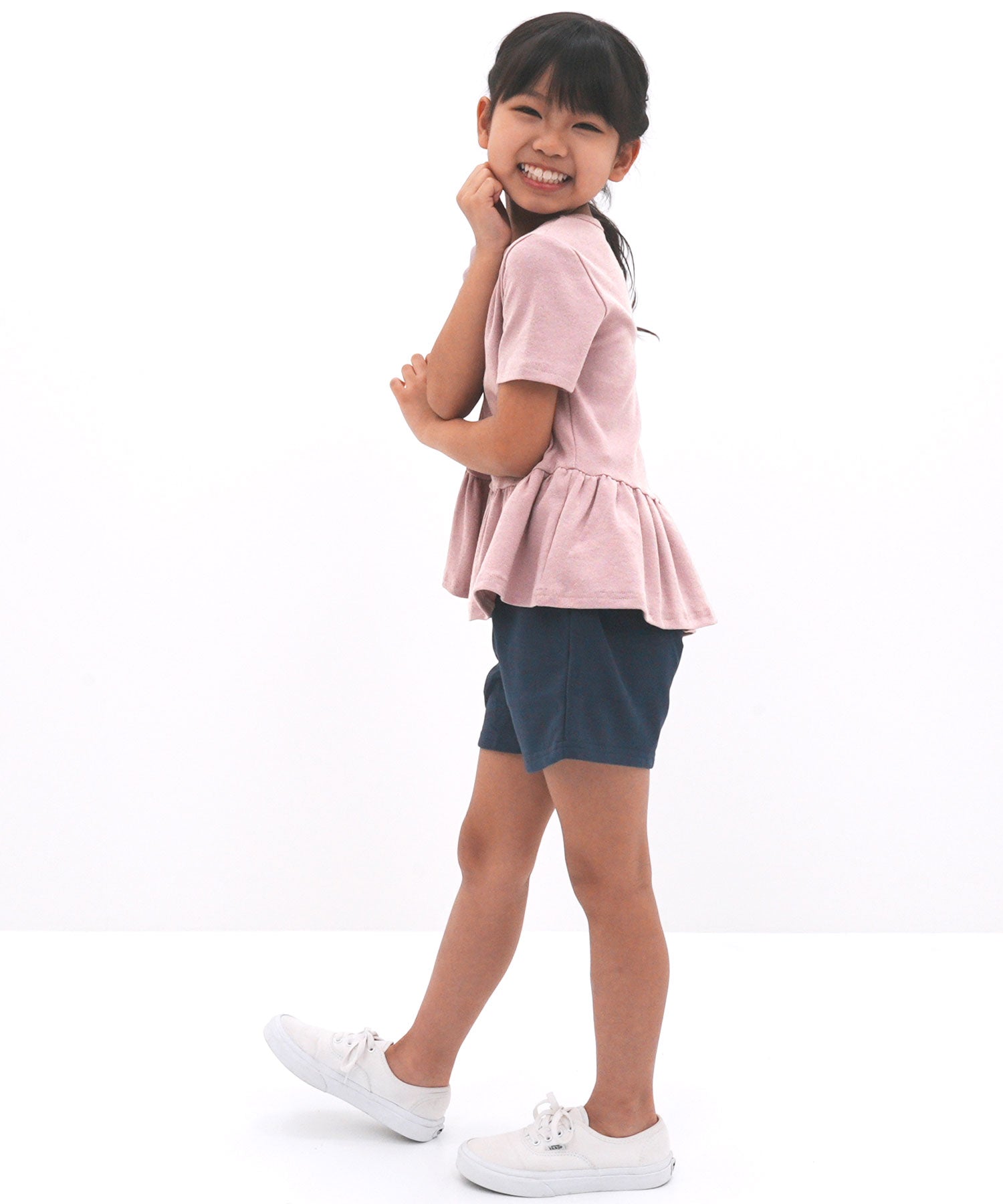 コドモフク ビー 子供服Bee ぺプラム型フリルトップス