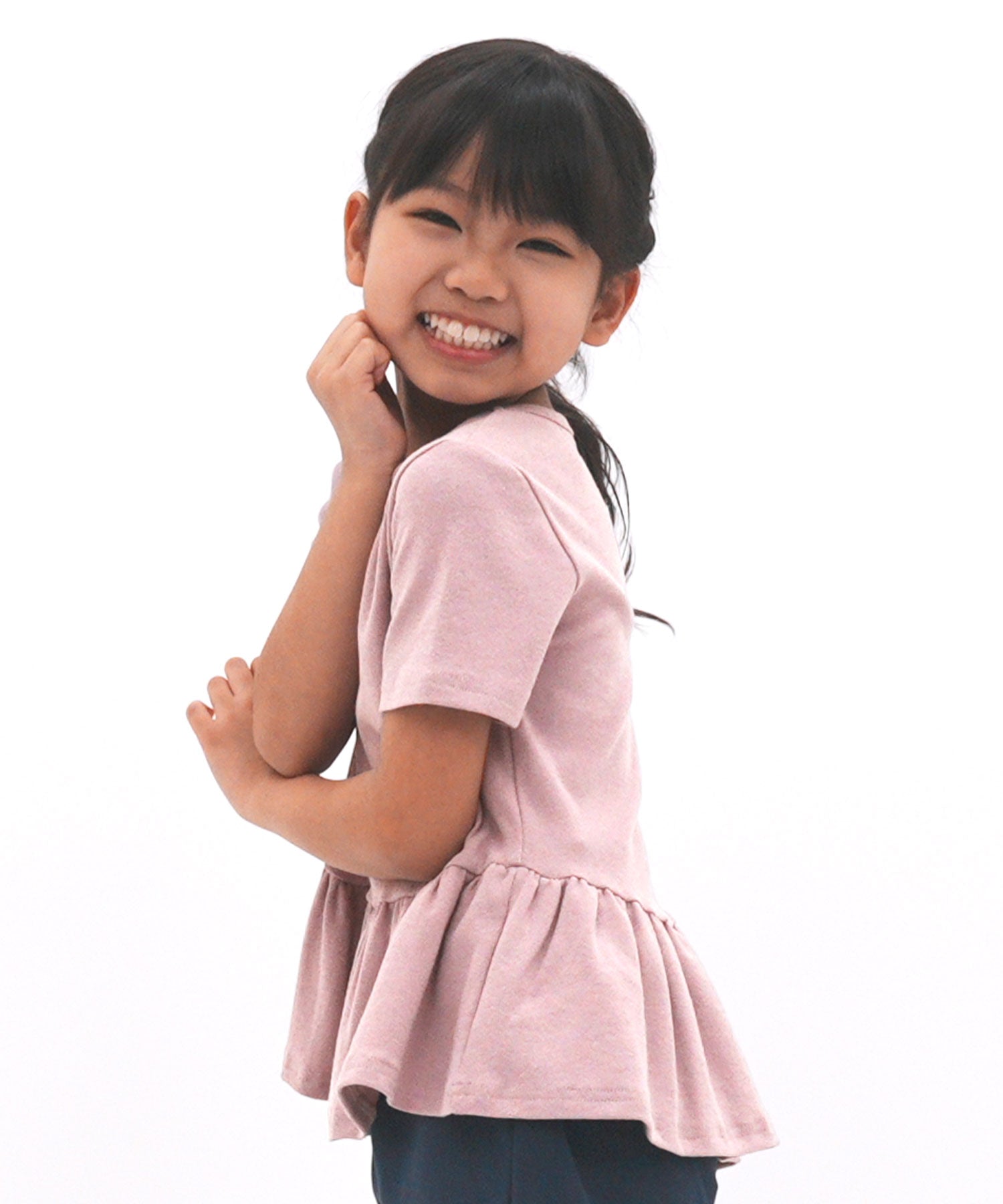 コドモフク ビー 子供服Bee ぺプラム型フリルトップス
