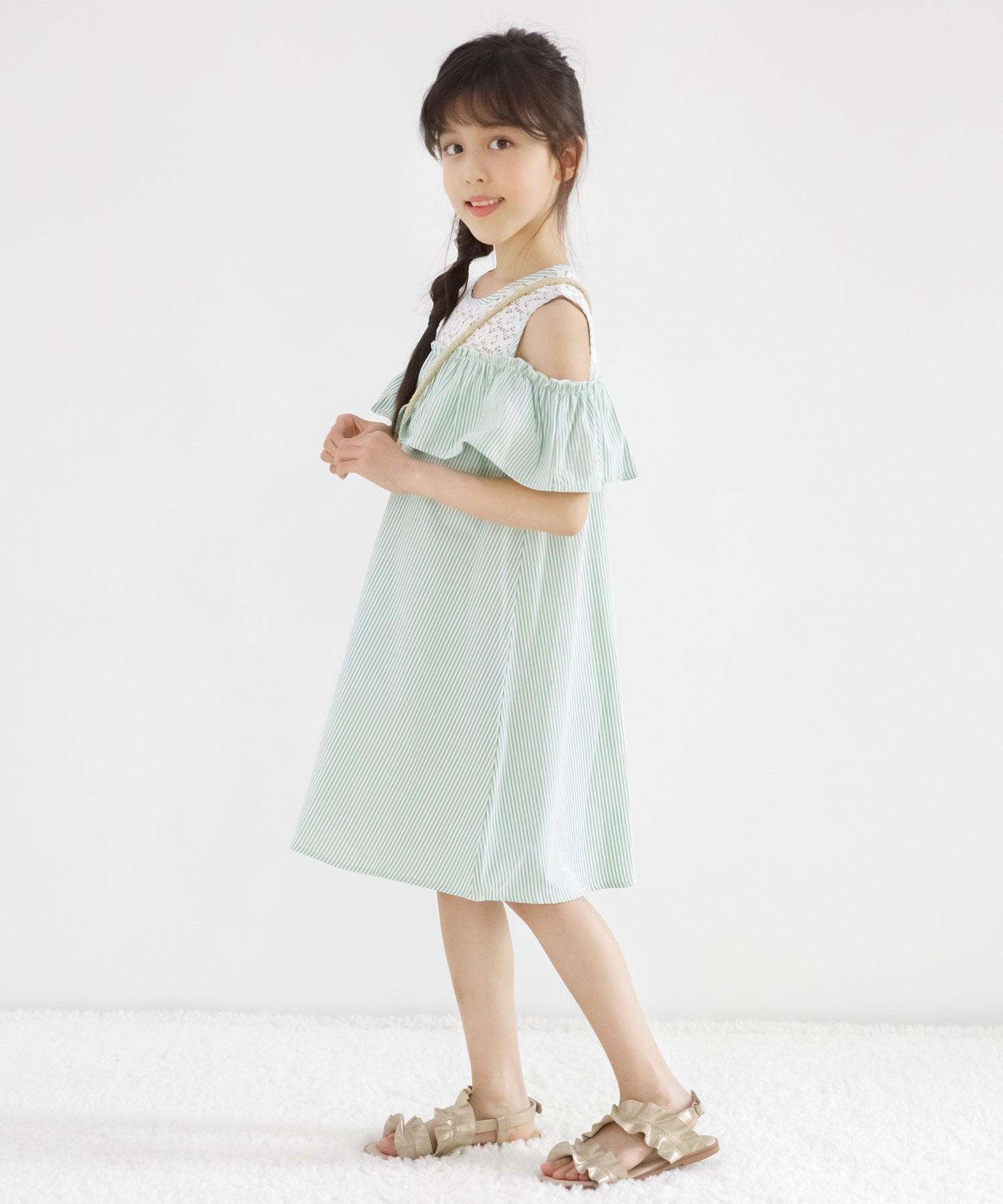 Kodomo Fuku Bee Off-Shoulder Dress