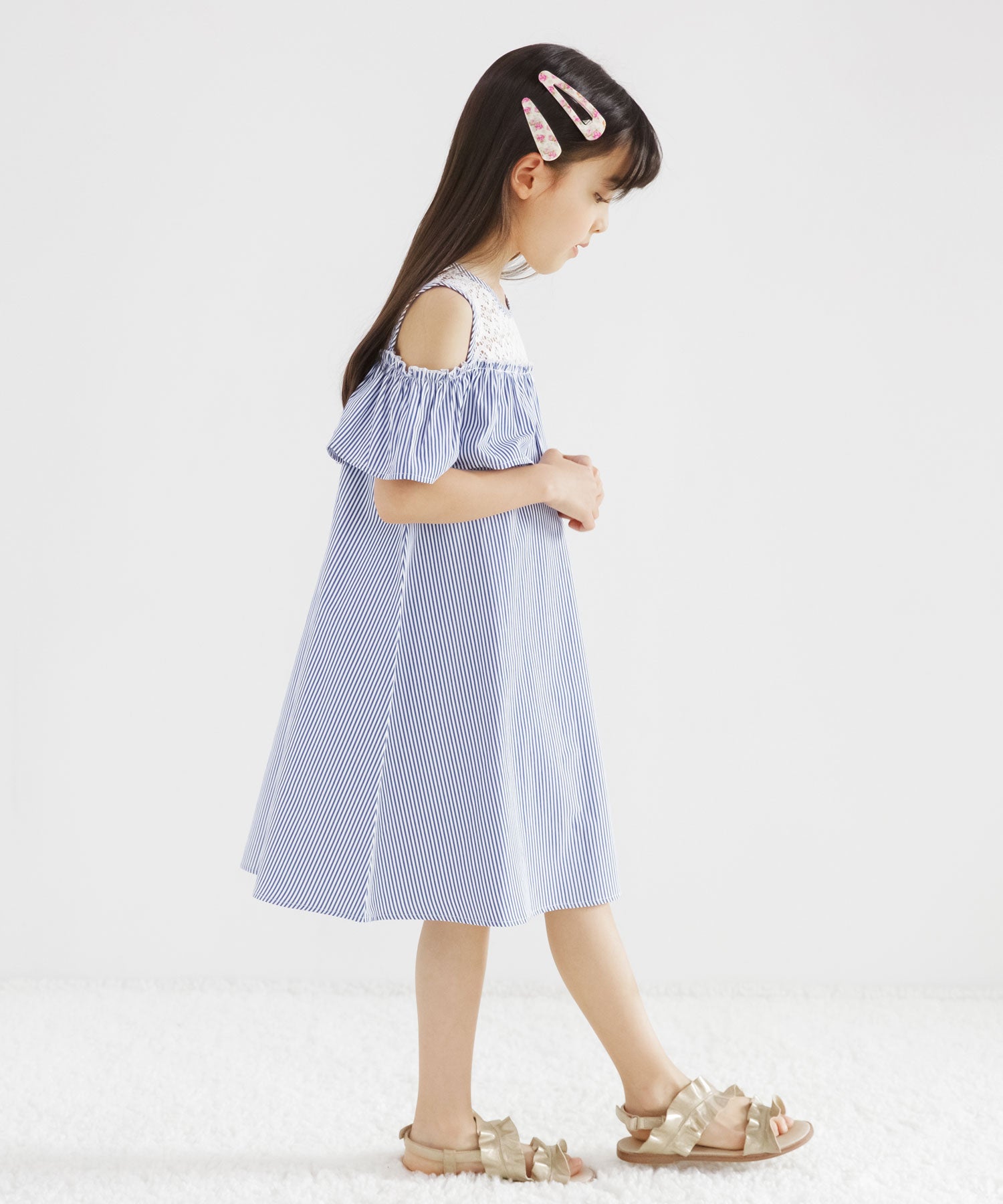 Kodomo Fuku Bee Off-Shoulder Dress