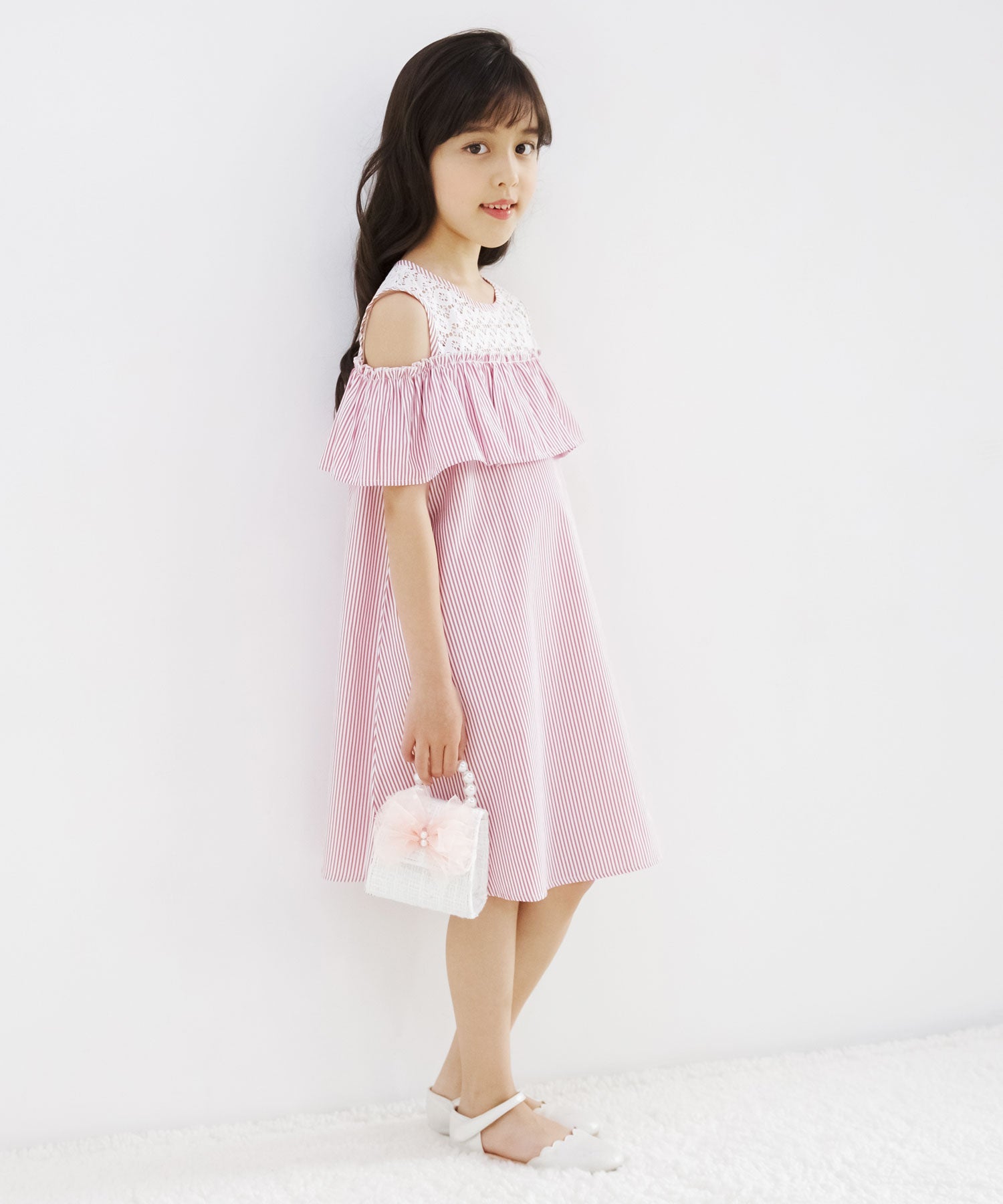 Kodomo Fuku Bee Off-Shoulder Dress