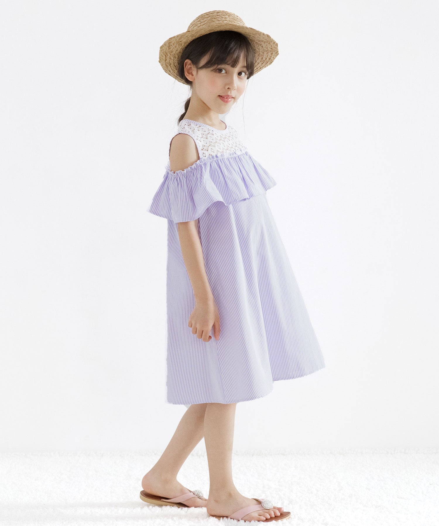 Kodomo Fuku Bee Off-Shoulder Dress