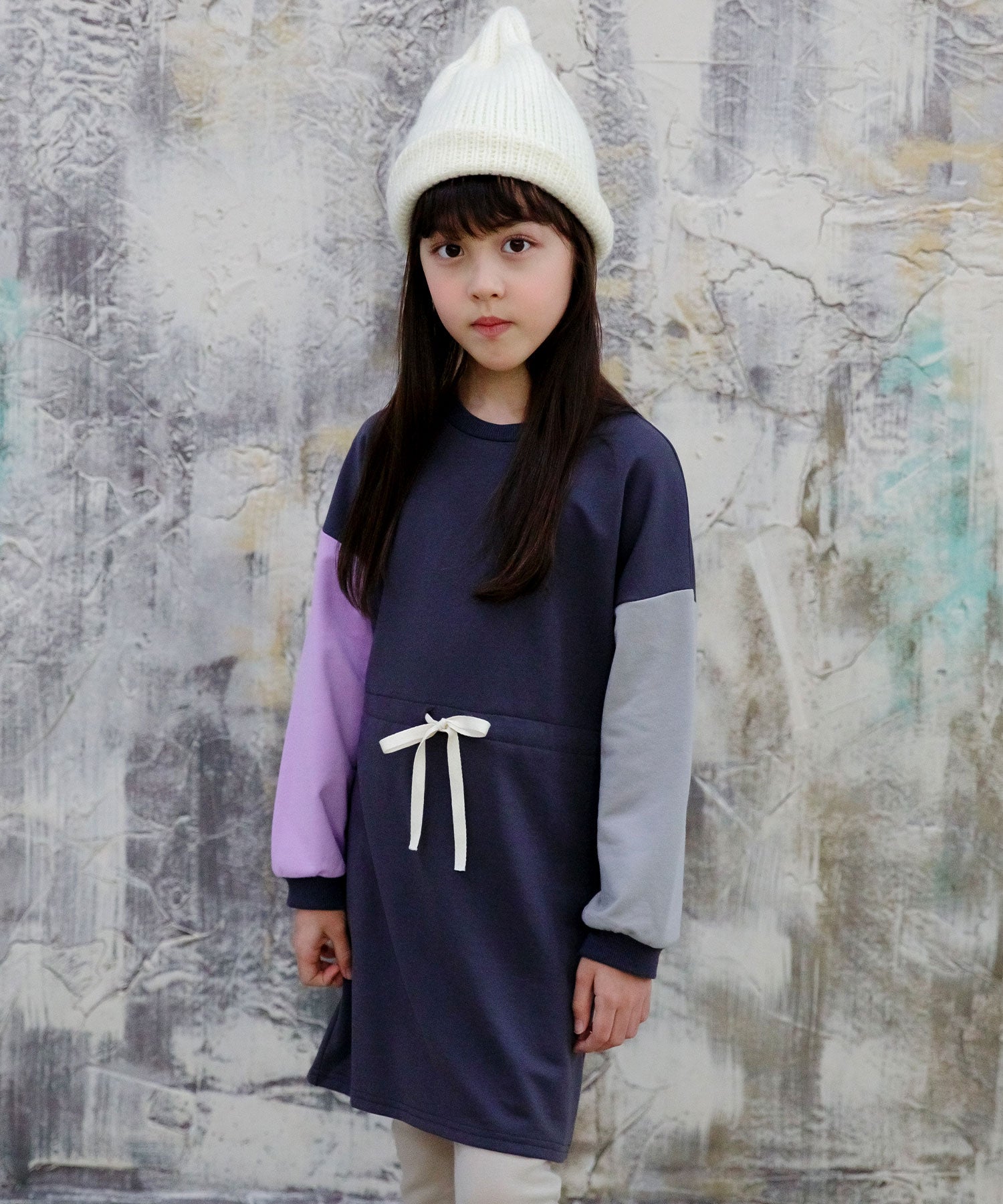 コドモフク ビー 子供服Bee 配色ワンピース （ブラック×ラベンダーグレージュ） ブラック×ラベンダーグレージュ