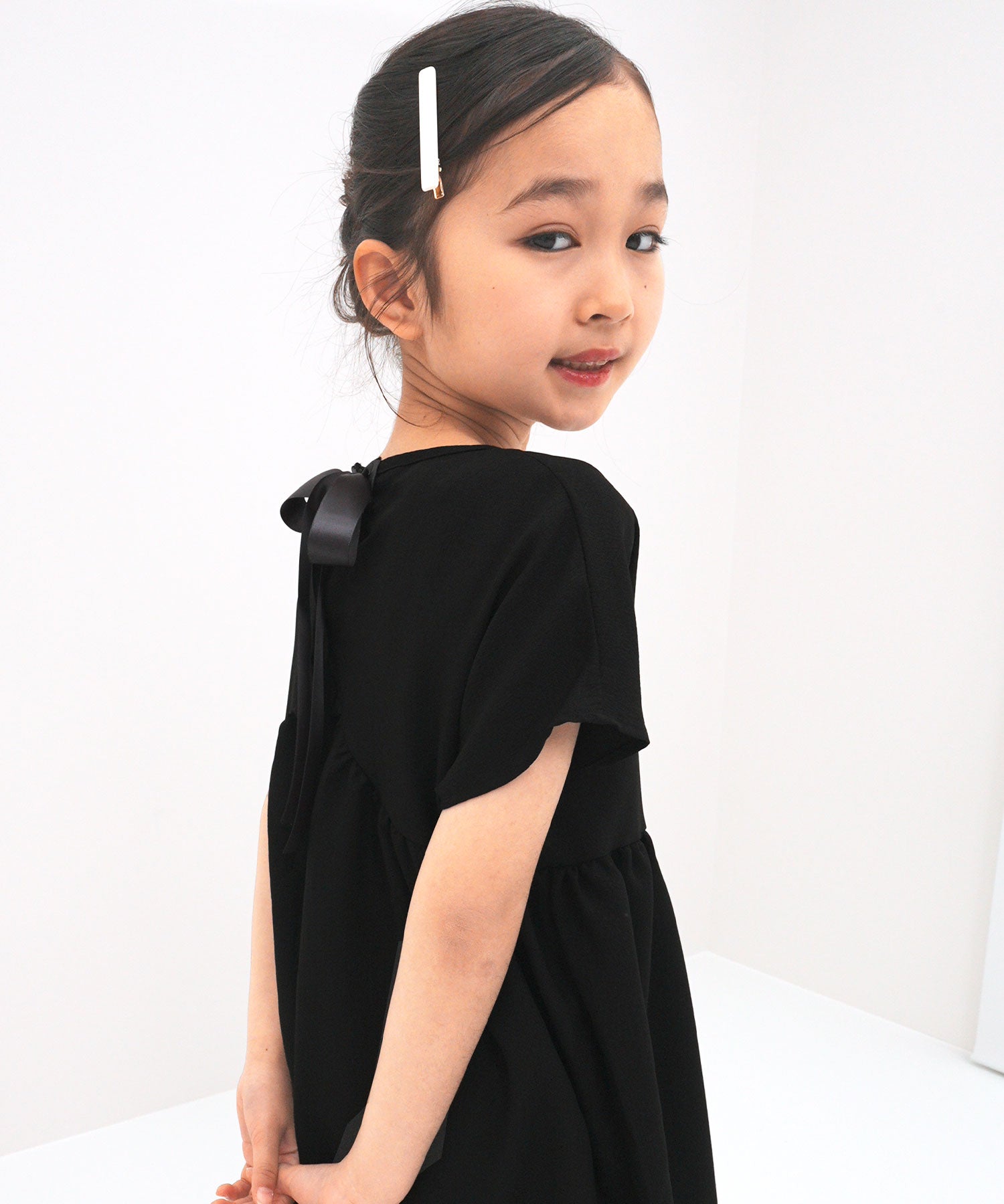 コドモフク ビー 子供服Bee バックリボンワンピース