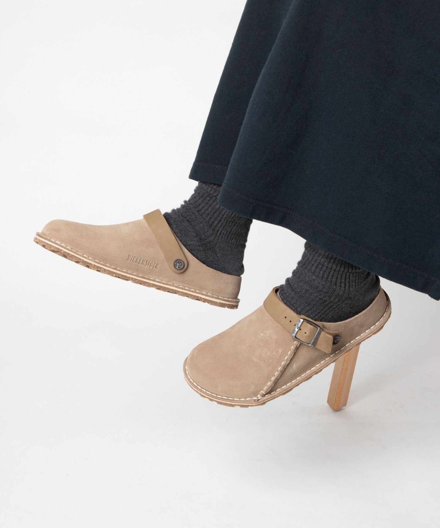 ビルケンシュトック BIRKENSTOCK ビルケンシュトック BIRKENSTOCK Lutry Premium Suede ルトリー プレミアム スエード Regular レギュラー Narrow ナロー （ブラック（ナロー）） ブラック（ナロー）