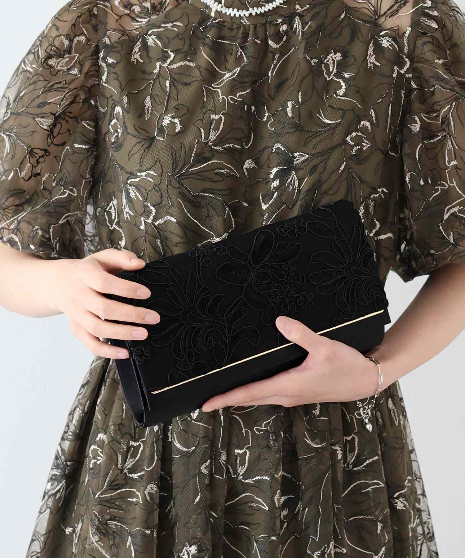 BLUEEAST Embroidered Lace Clutch Bag