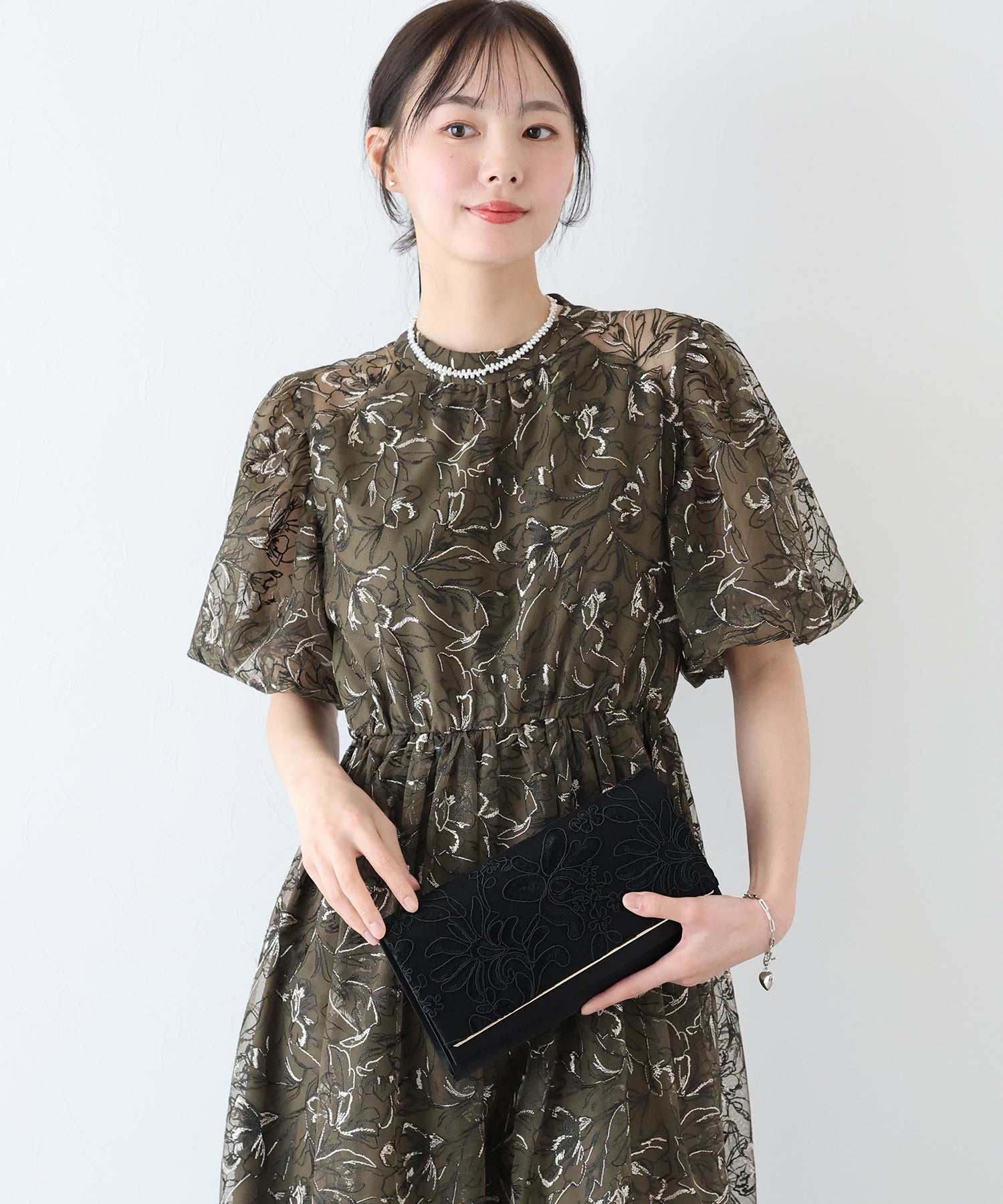BLUEEAST Embroidered Lace Clutch Bag