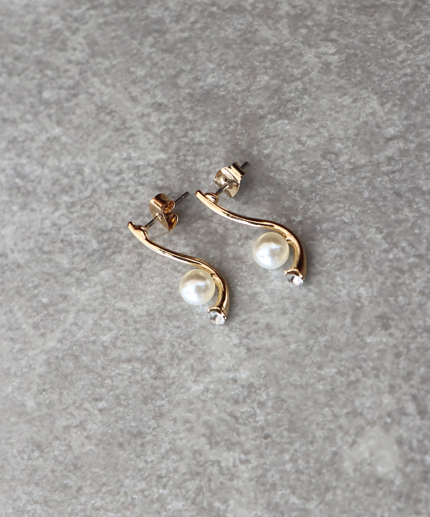 ブルーイースト BLUEEAST ラッパパールピアス （ゴールド） ゴールド