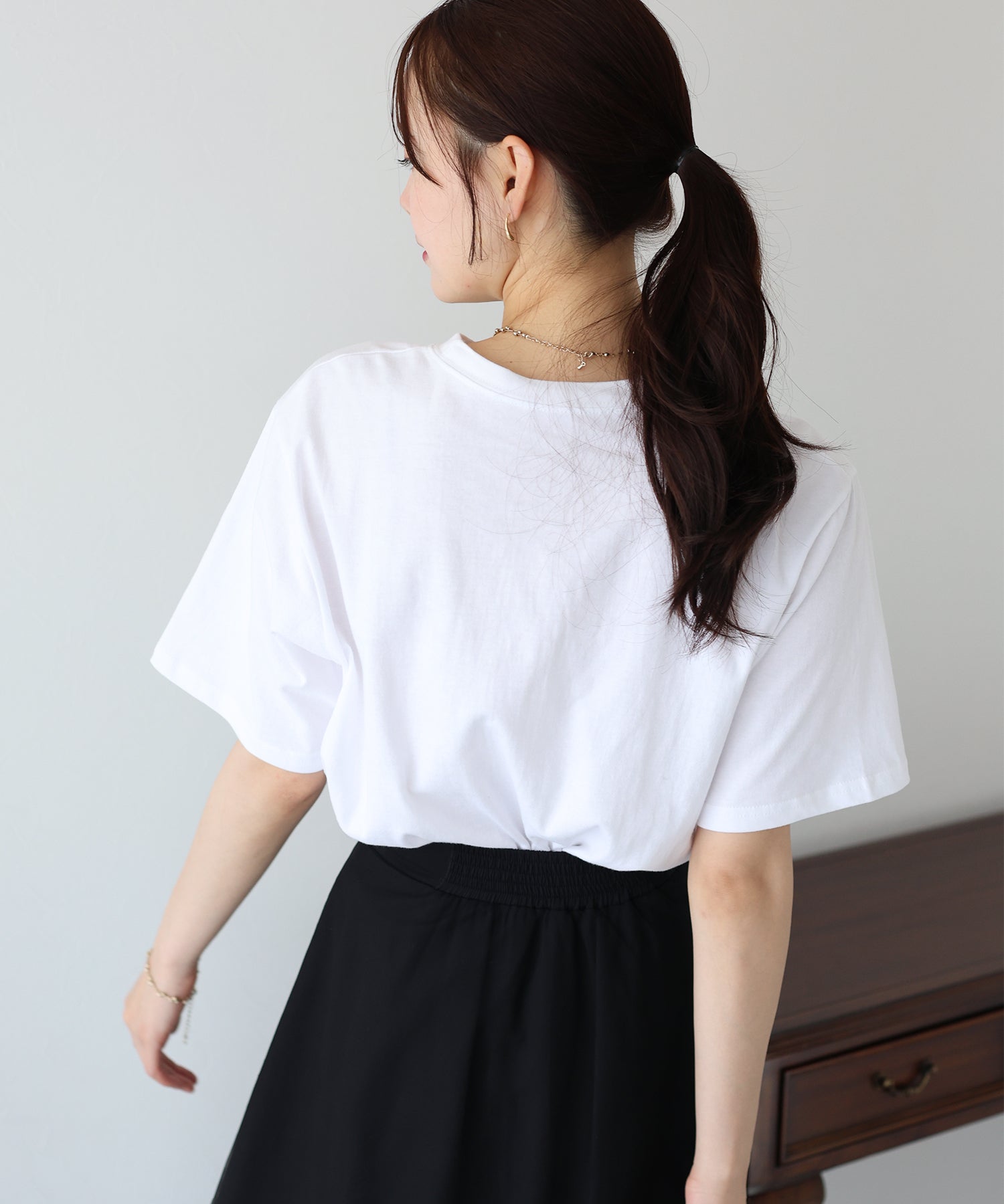 ブルーイースト BLUEEAST le grand amore刺繍Tシャツ