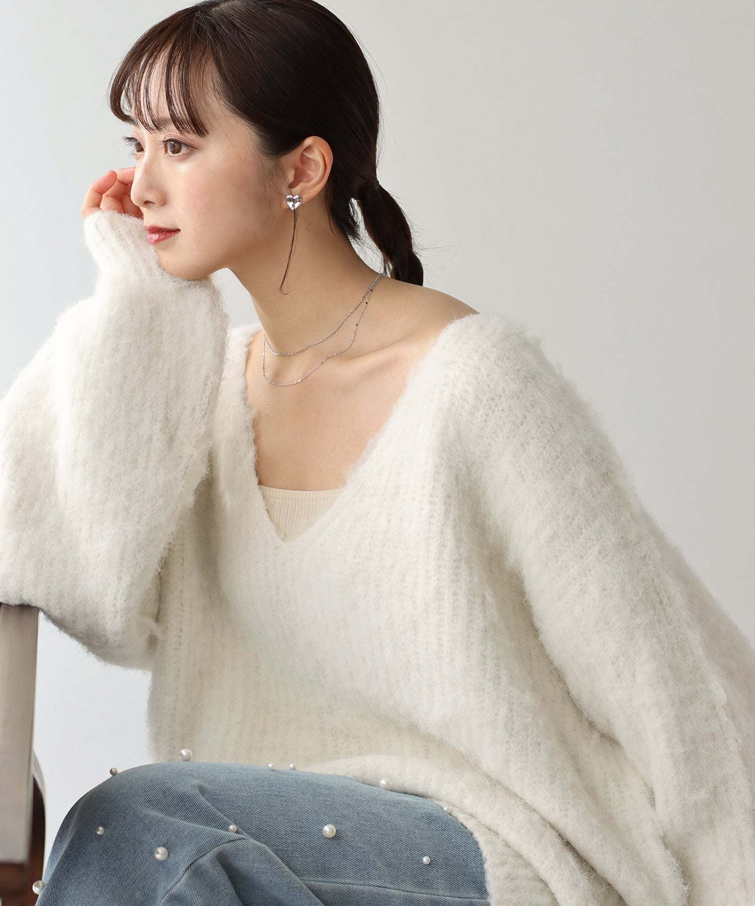 ブルーイースト BLUEEAST ウールシャギーVネックニット （オフホワイト(0a)） オフホワイト(0a)