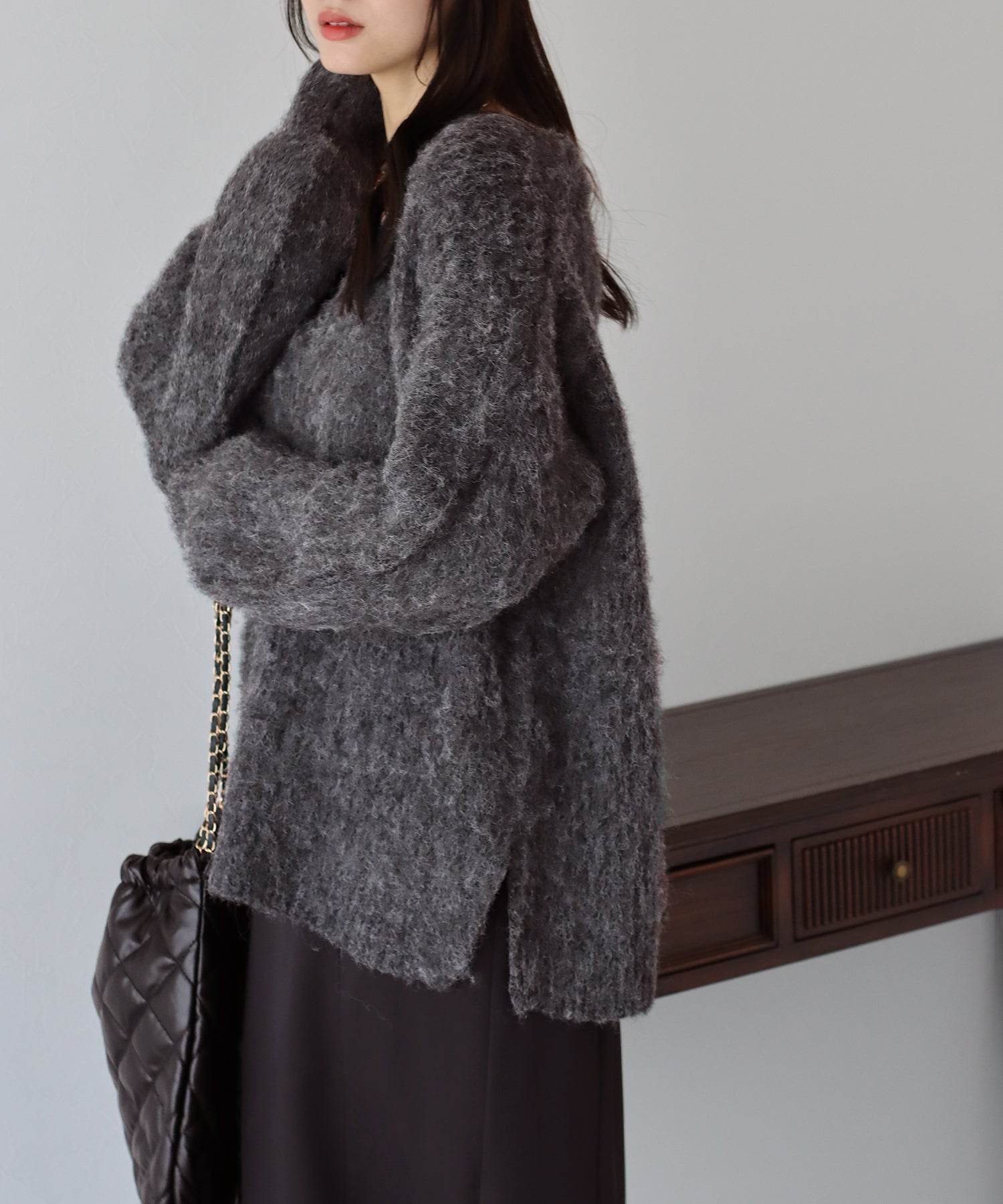 ブルーイースト BLUEEAST ウールシャギーVネックニット （オフホワイト(0a)） オフホワイト(0a)