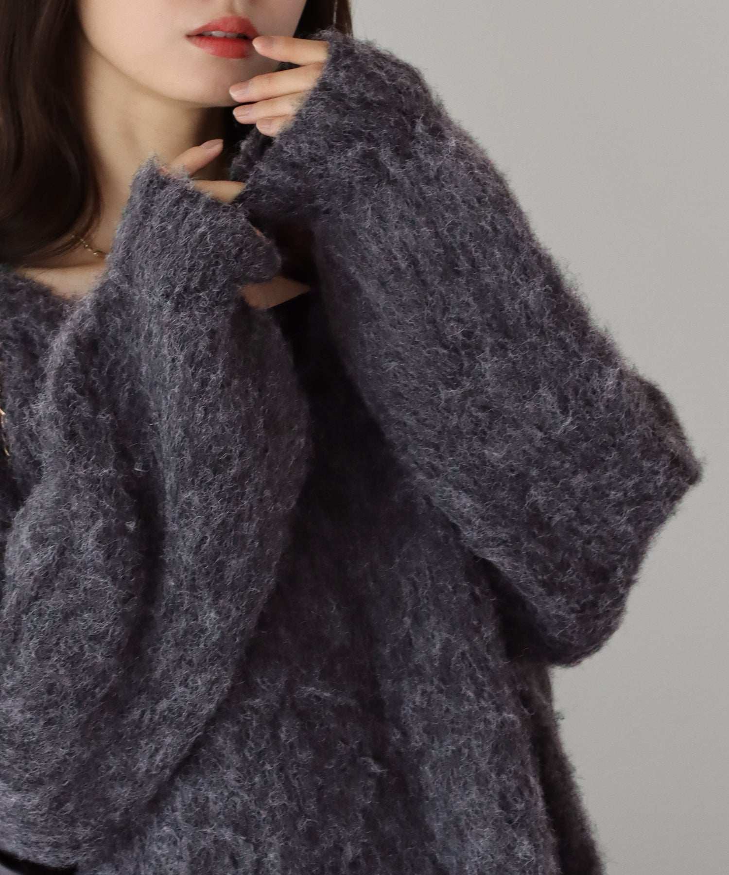 ブルーイースト BLUEEAST ウールシャギーVネックニット （オフホワイト(0a)） オフホワイト(0a)