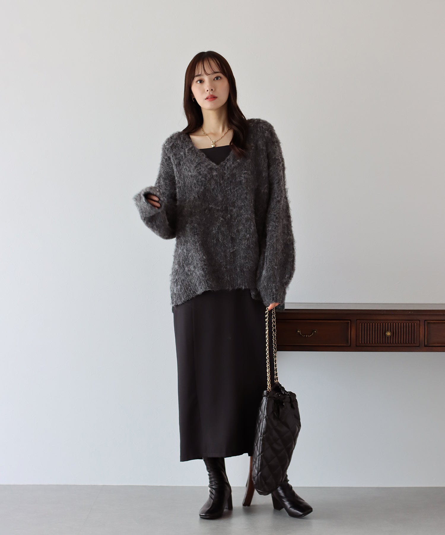 ブルーイースト BLUEEAST ウールシャギーVネックニット （オフホワイト(0a)） オフホワイト(0a)