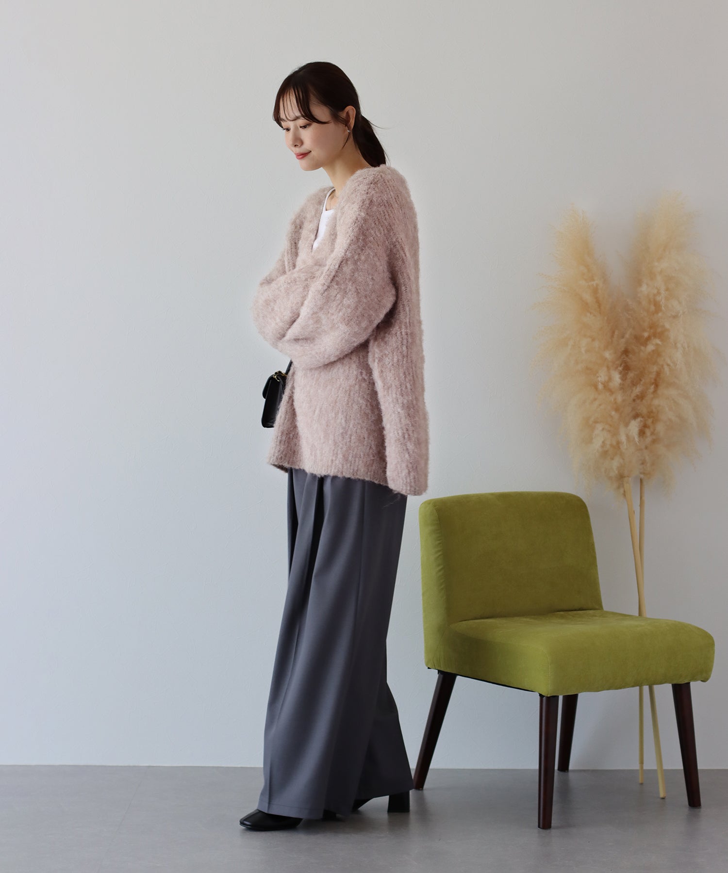 ブルーイースト BLUEEAST ウールシャギーVネックニット （オフホワイト(0a)） オフホワイト(0a)