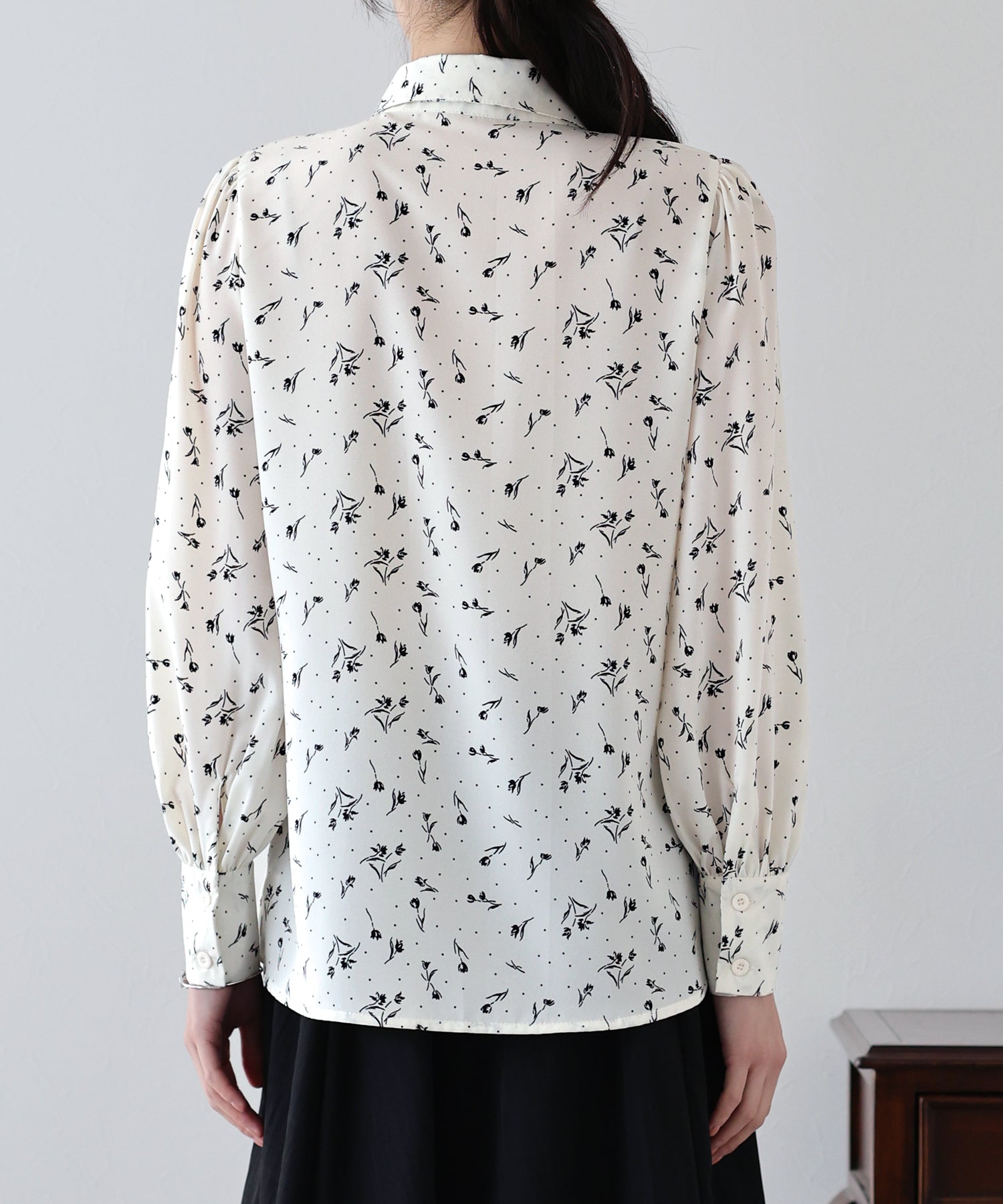 ブルーイースト BLUEEAST ボウタイリボンブラウス （ネイビー(75)） ネイビー