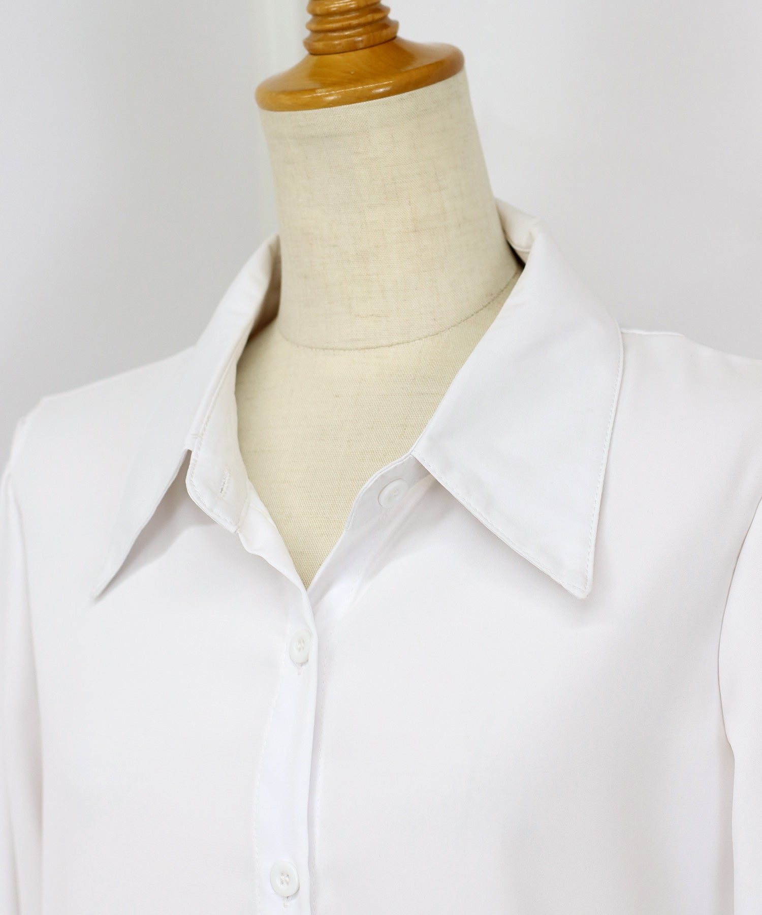 ブルーイースト BLUEEAST ボウタイリボンブラウス （ネイビー(75)） ネイビー