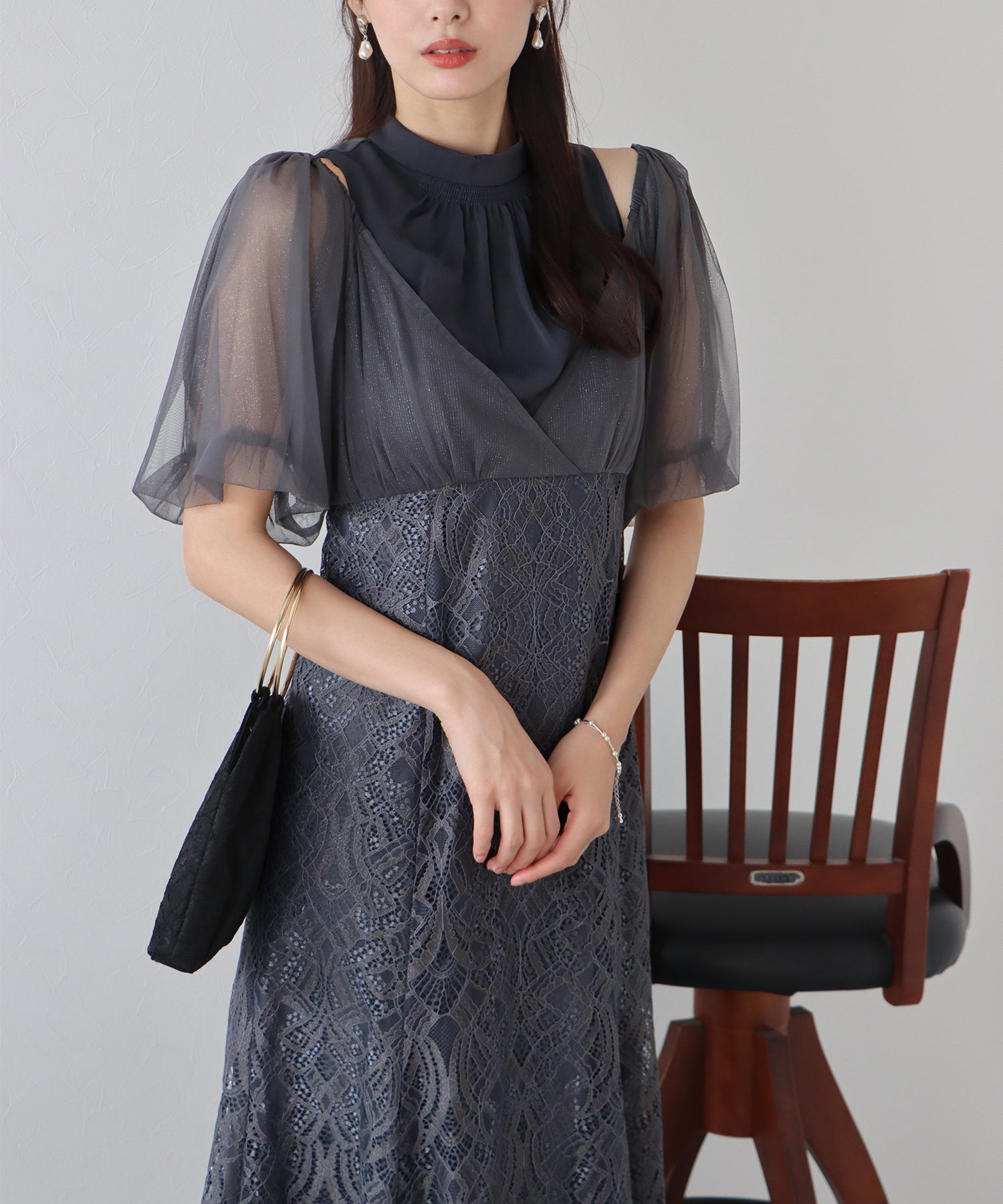 ブルーイースト BLUEEAST ラメチュールオフショルパーティードレス